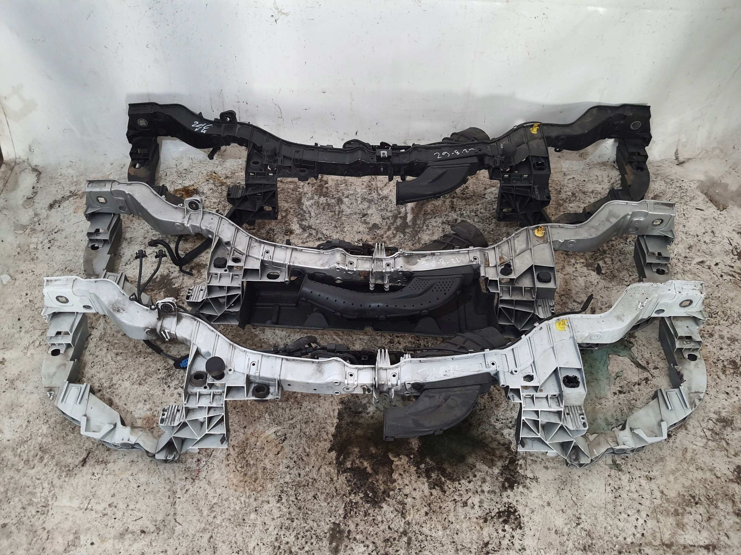 FORD FOCUS MK3 11-14 support panel for radiators upper
