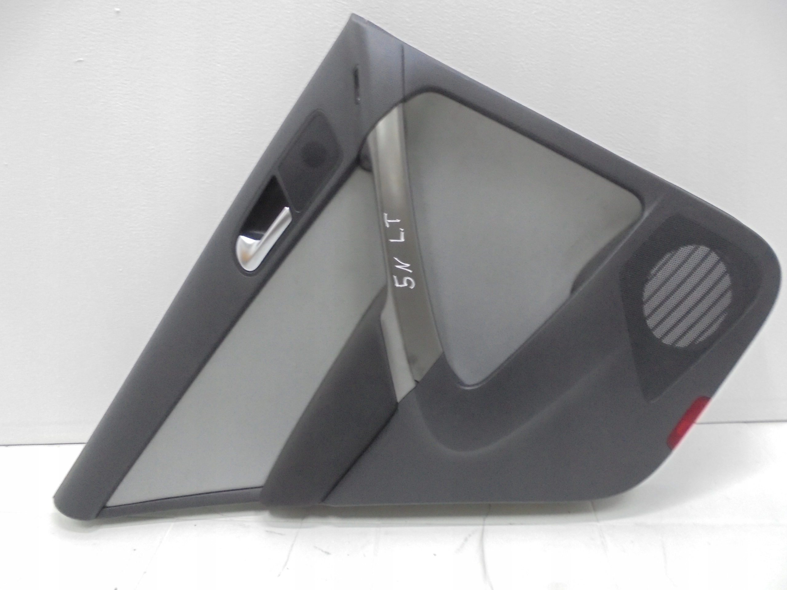 VW TIGUAN 5N 07-15 UPHOLSTERY LEFT REAR PART