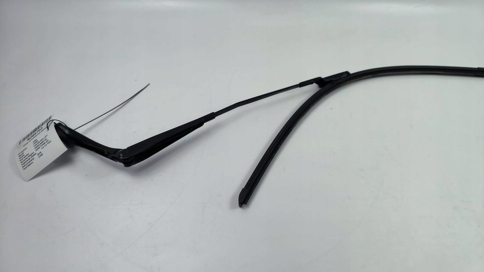 wiper arm front FORD FOCUS MK3 LIFT