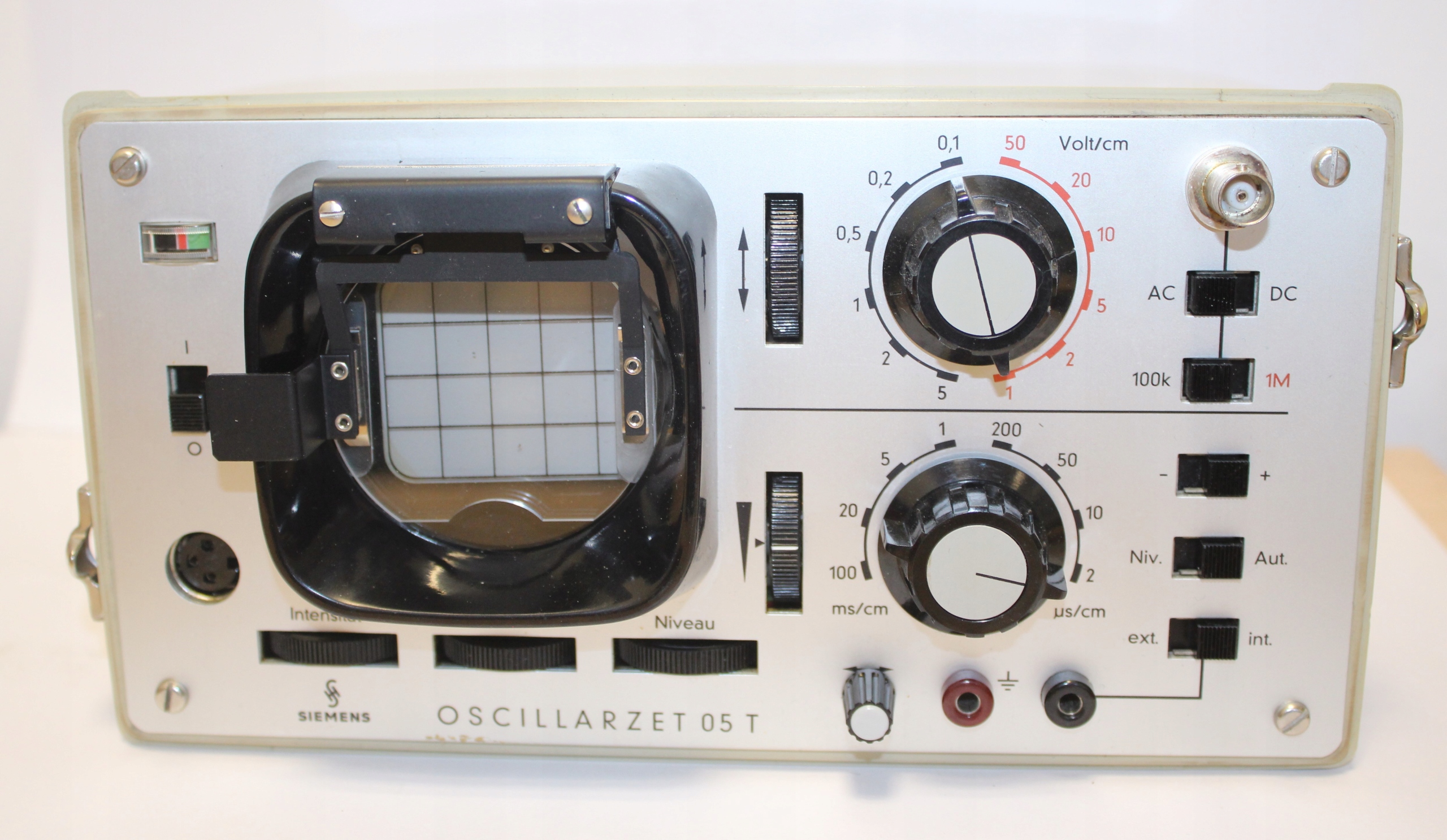 Oscyloskop do 5 MHz 05T M338-A1 SIEMENS Kod producenta HM303-6