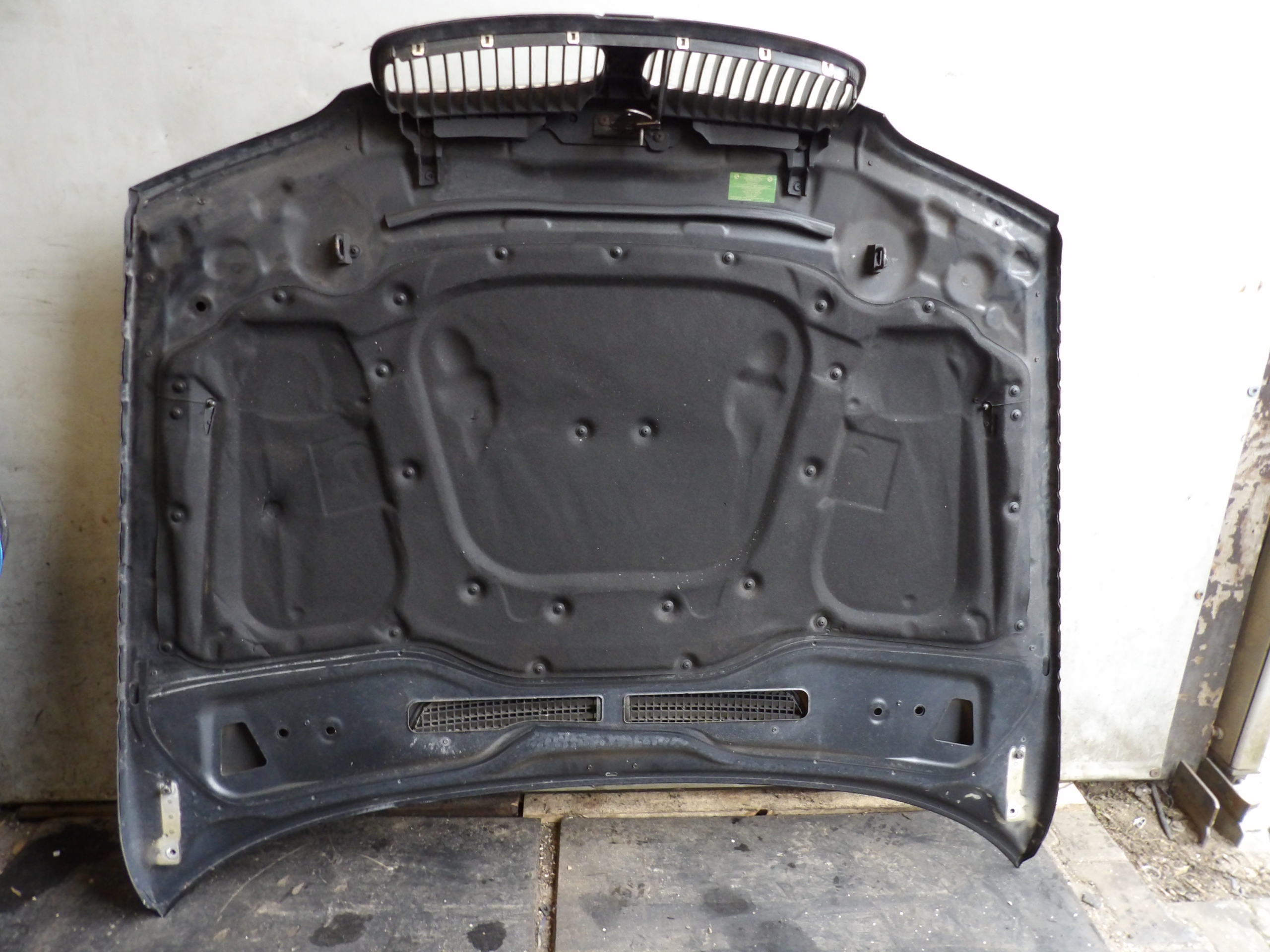 BMW 7 E65 motorhaube lak. 475/9