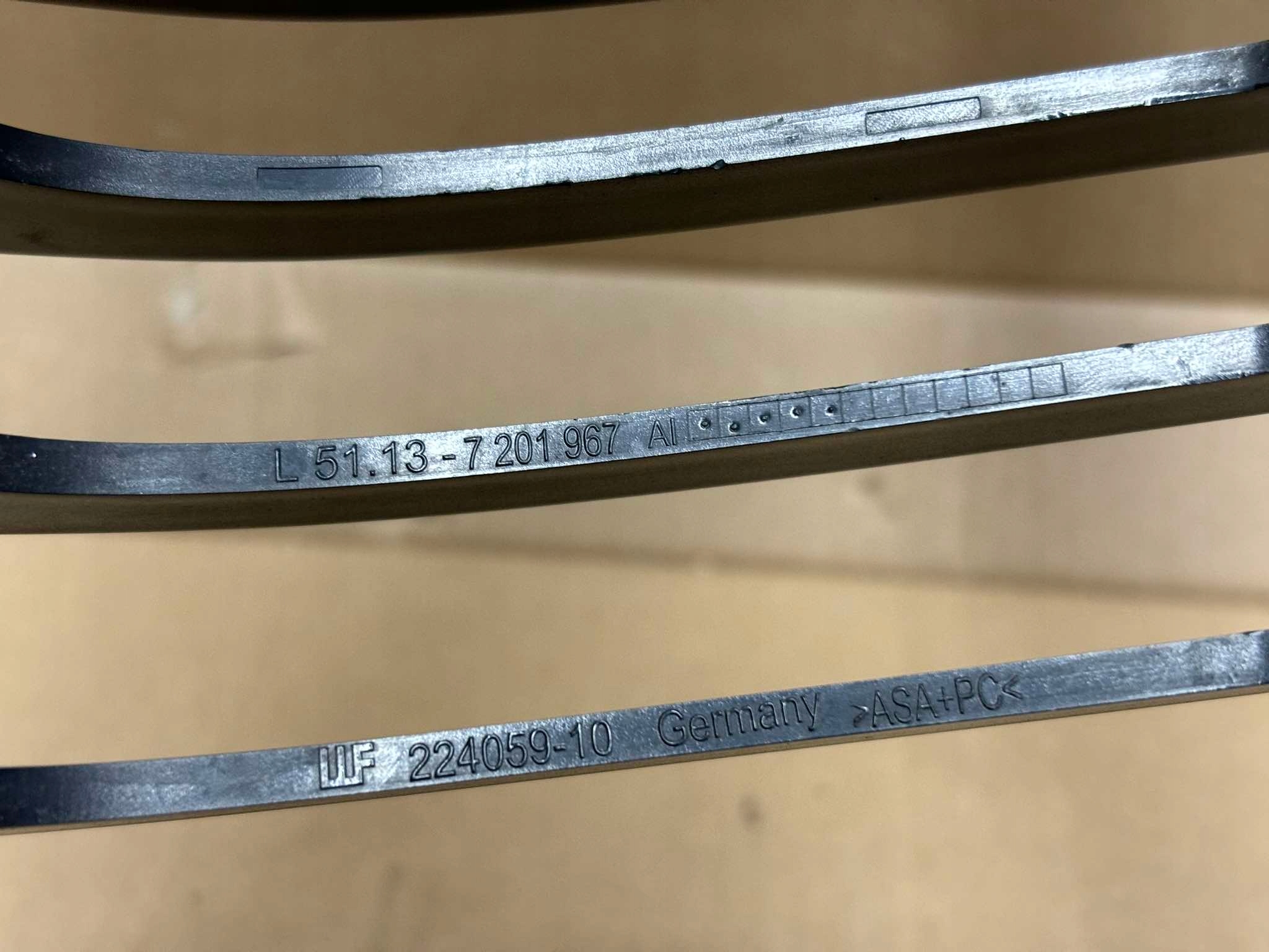 hűtőrács maszk hip pack bal BMW 3 E90 E91 51137201967