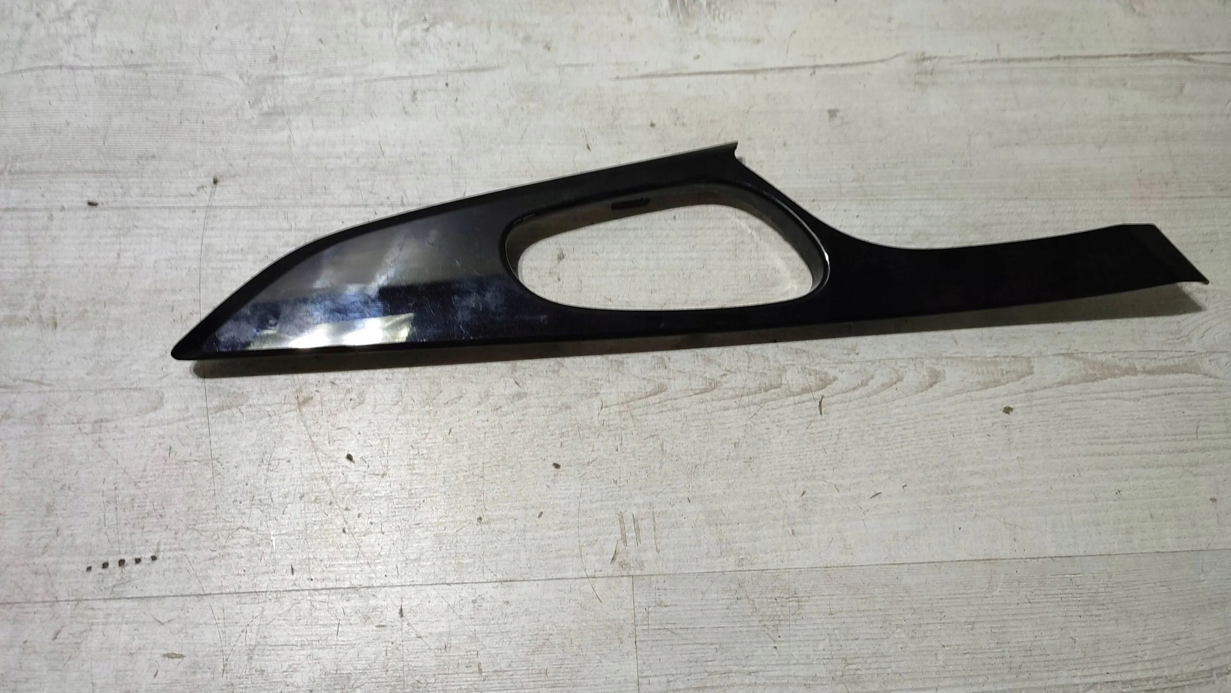 Nissan Qashqai 16r 1.5dci front side right cover spoiler