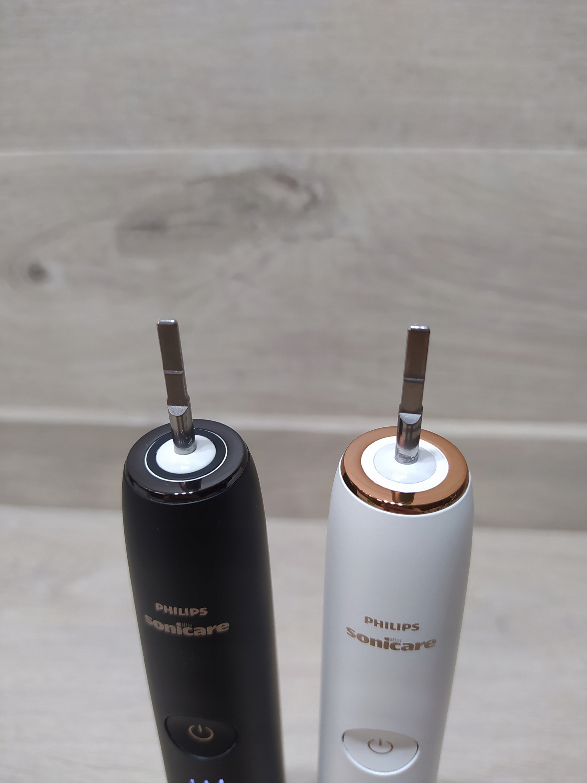 Philips Sonicare DiamondClean HX9914/57 OPIS Kolor dominujący biały