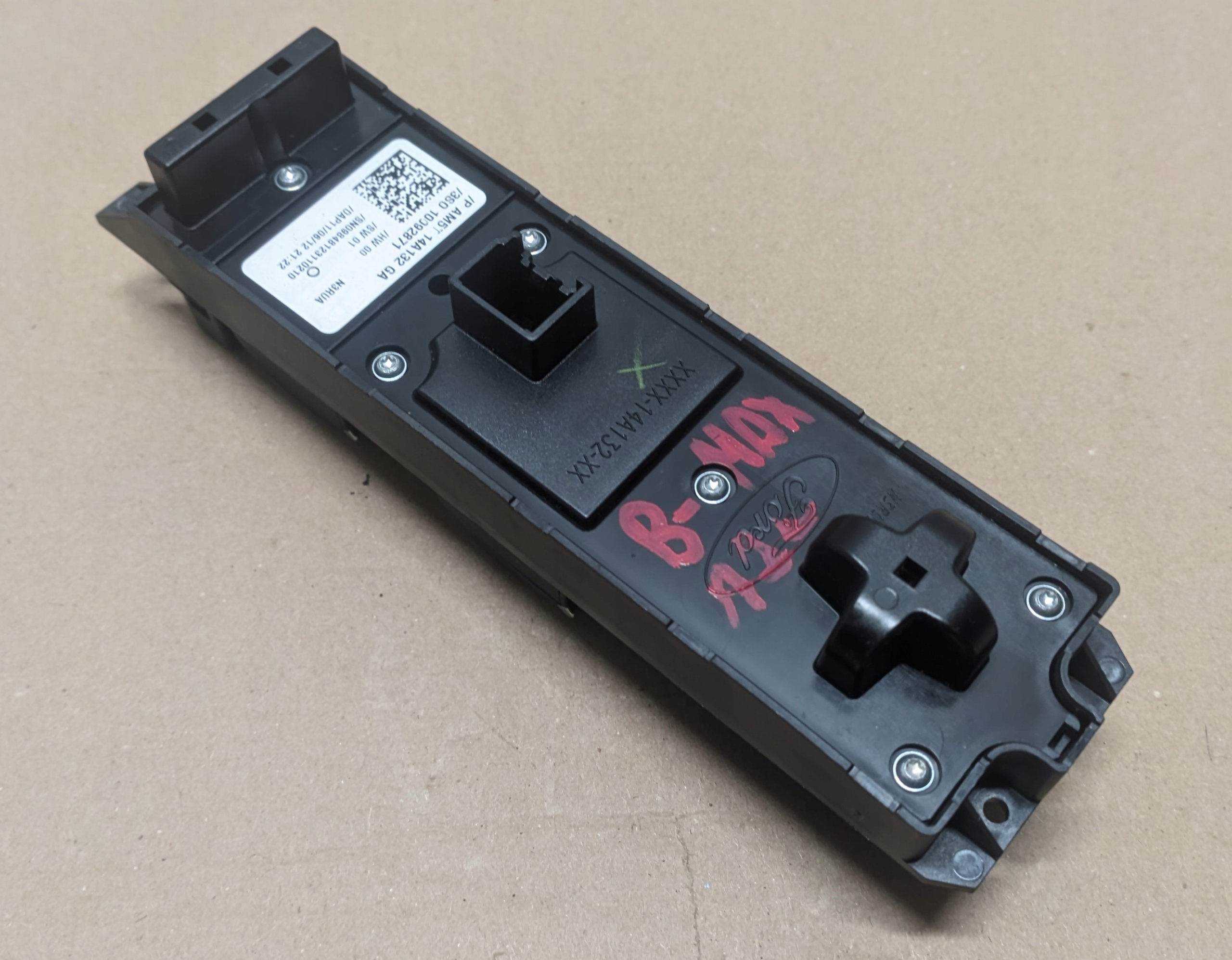 FORD B-MAX 12R 1.0 EB PANEL okna levý předek AM5T14A132GA