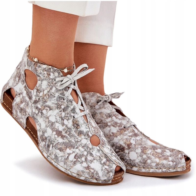 Vzorované Kožené Kotníkové Boty Polobotky Maciejka 03426-46 Bílo-béžové 36