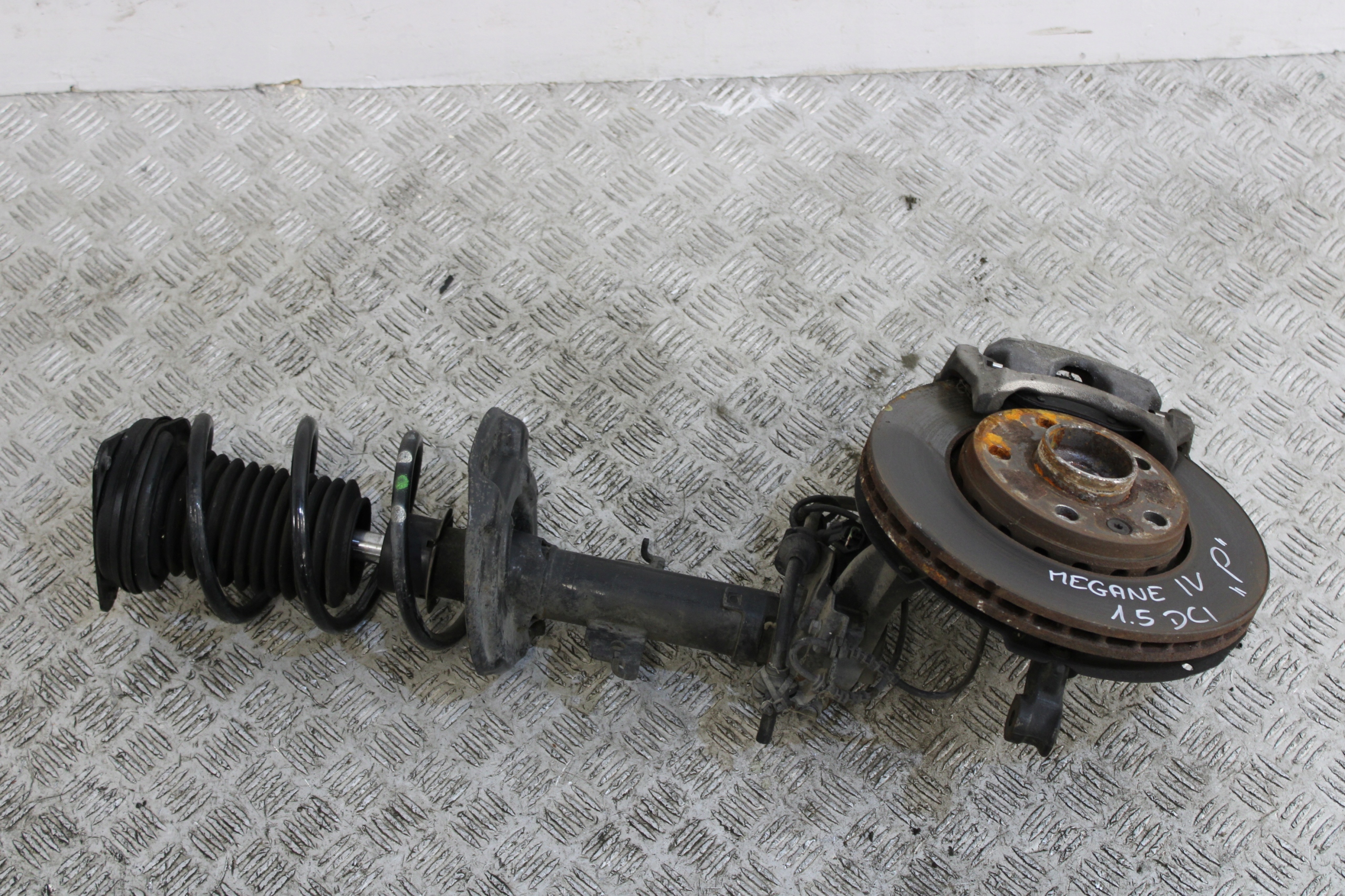 swing McPherson shock absorber right front RENAULT MEGANE IV 4 KOMBI