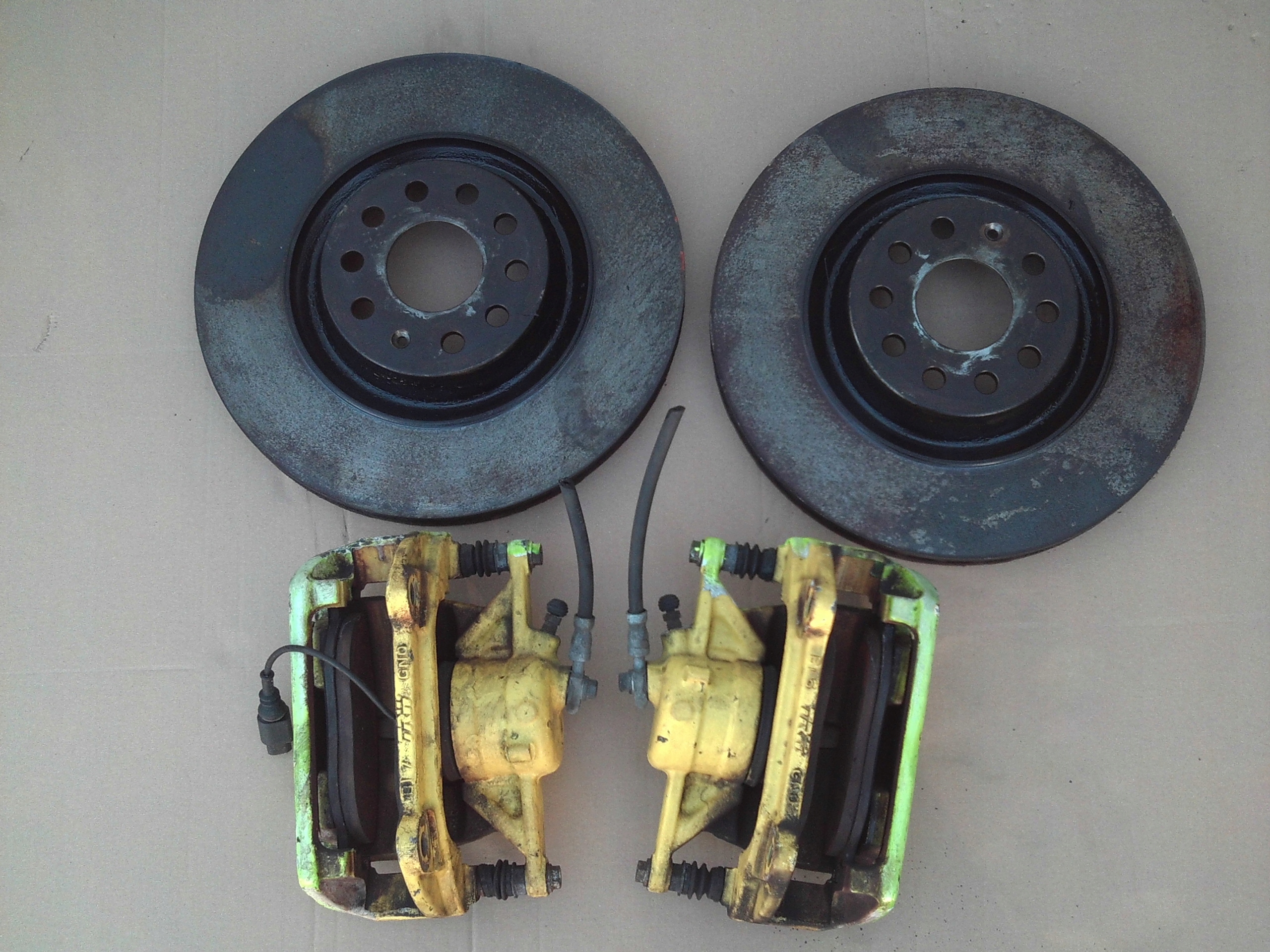 2.0 - Затискач лівий правий диск 340 мм передній VW GOLF VI