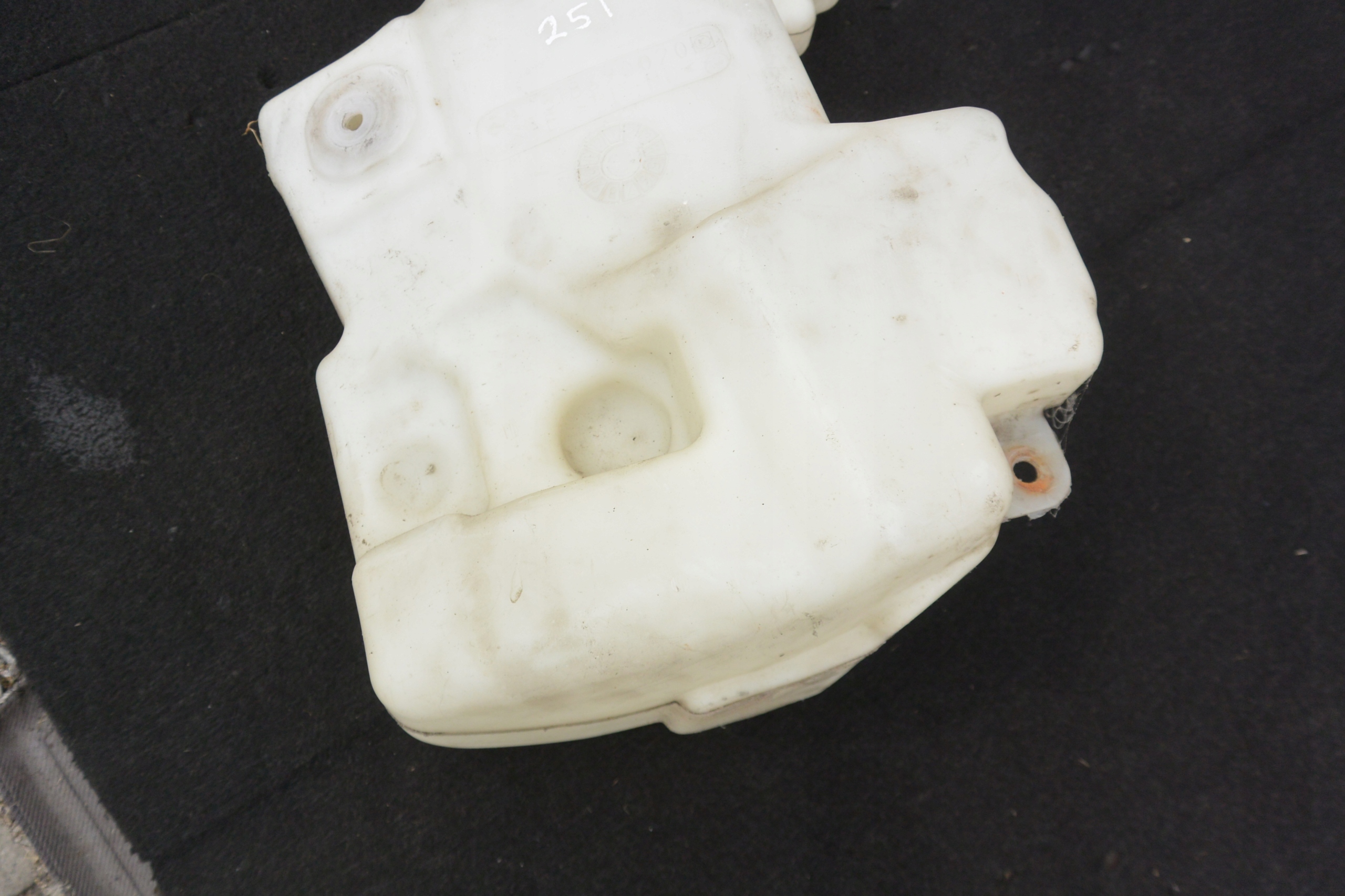 washer fluid tank MERCEDES R-KLASA W251