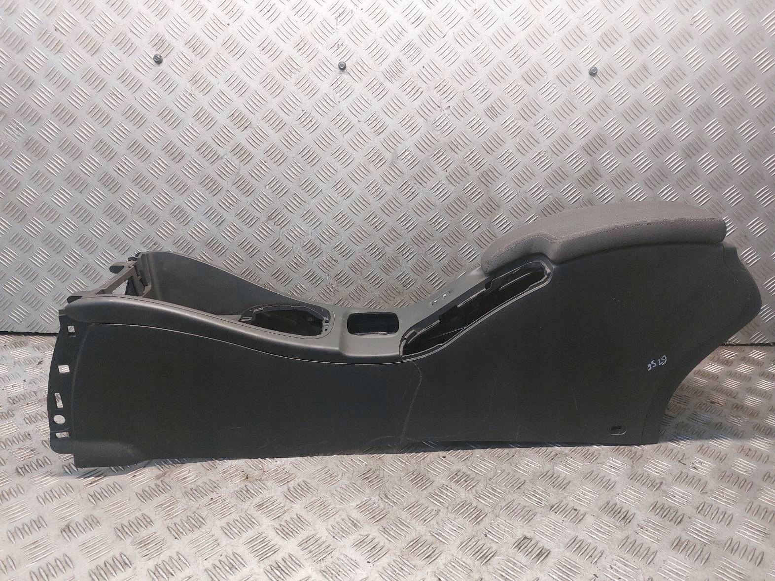 TUNEL central armrest RENAULT MEGANE III 969100026R