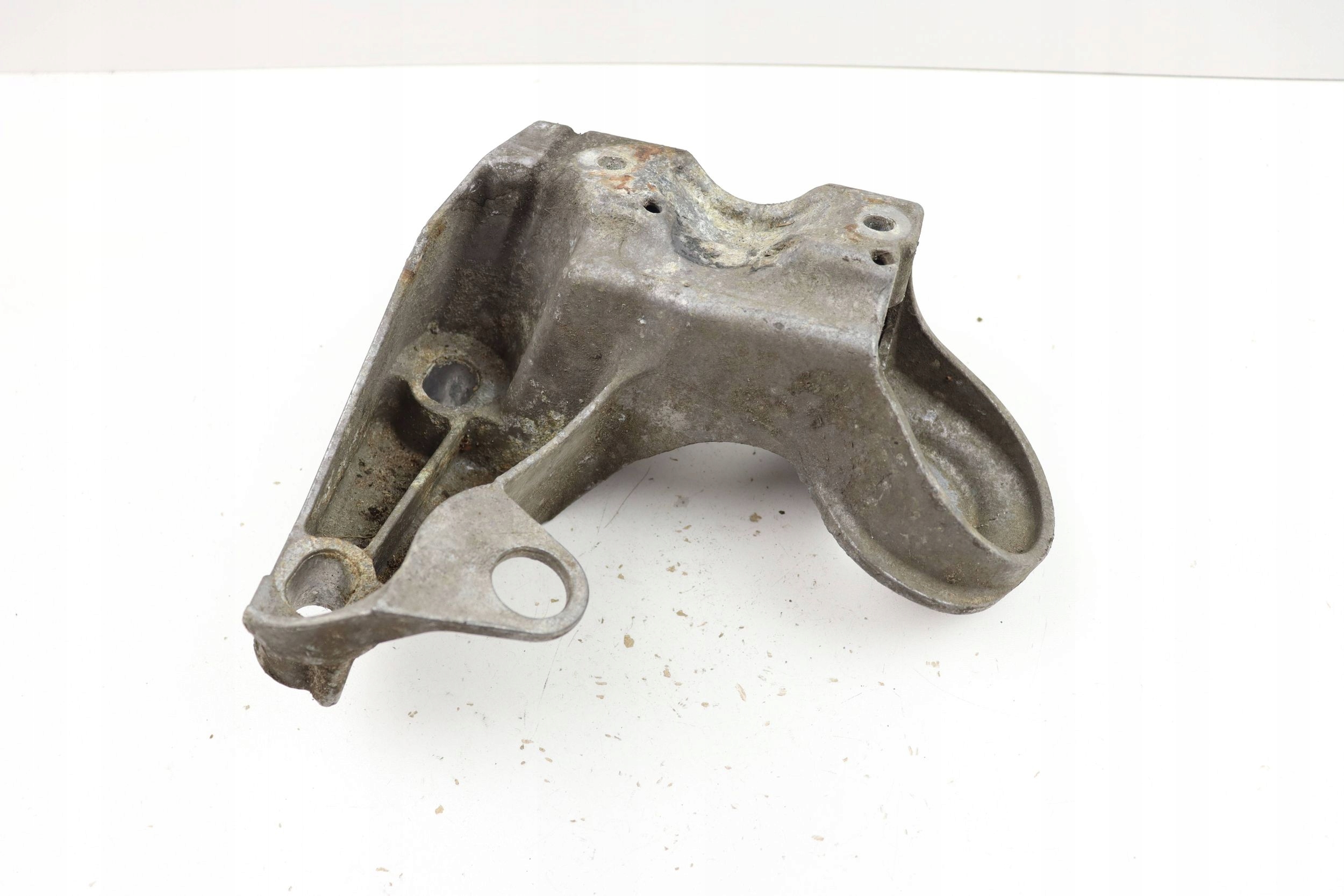 AUDI A4 B6 B7 Poignée Support plaque Moteur Support Droit 8E0199352F