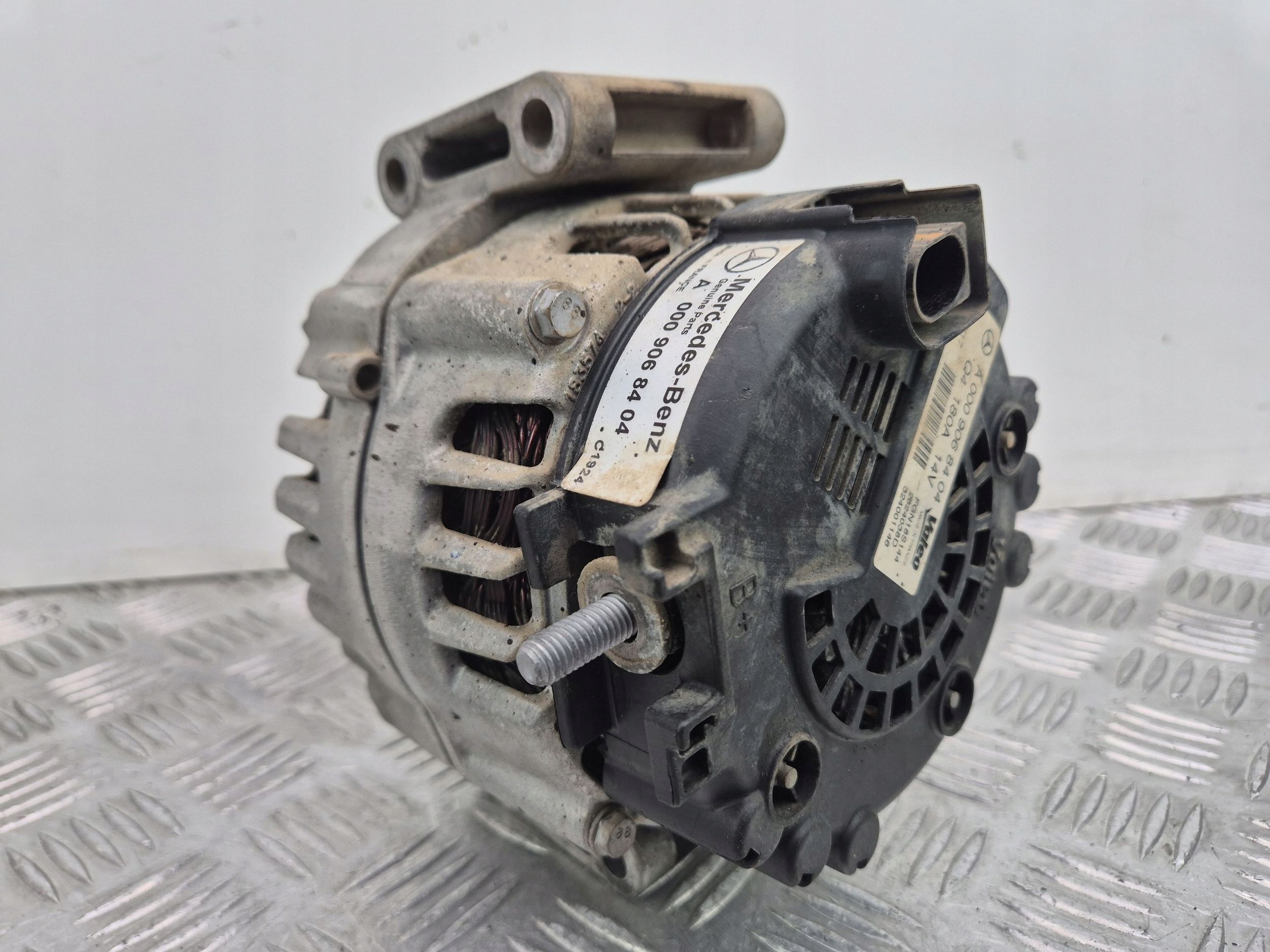 Mercedes Sprinter W907 W910 alternator A0009068404