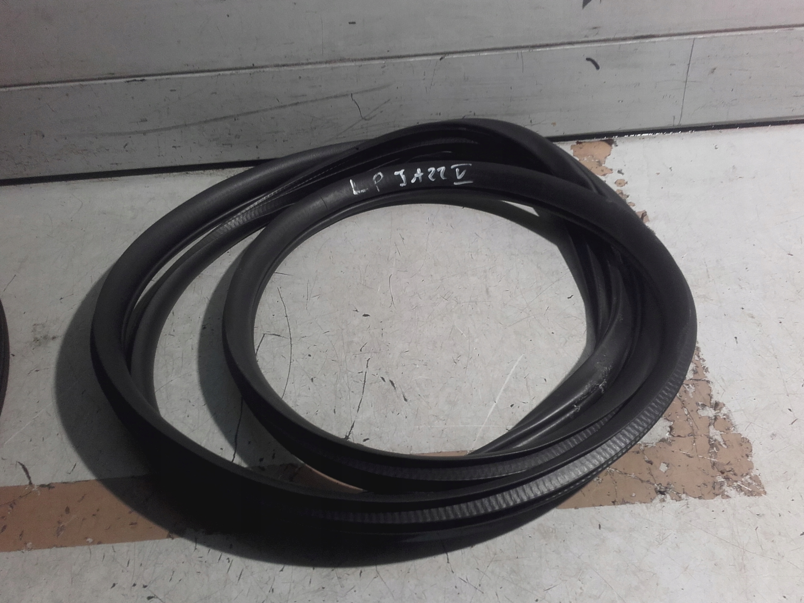 HONDA JAZZ V USZCZELKA DRZWI LEWY PRZOD 20