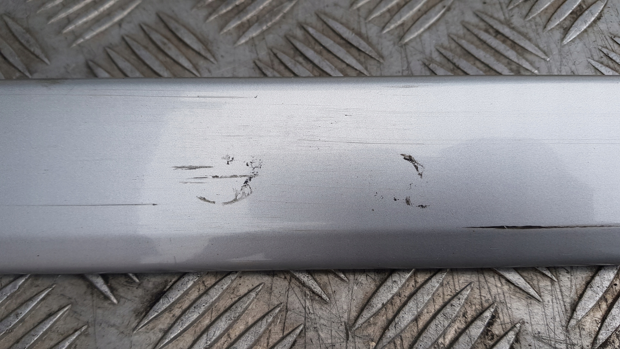 MERCEDES W208 CLK moulding door left