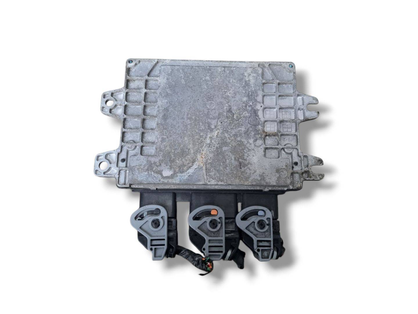 control unit of the engine Nissan Note E11 2008 MEC93-830