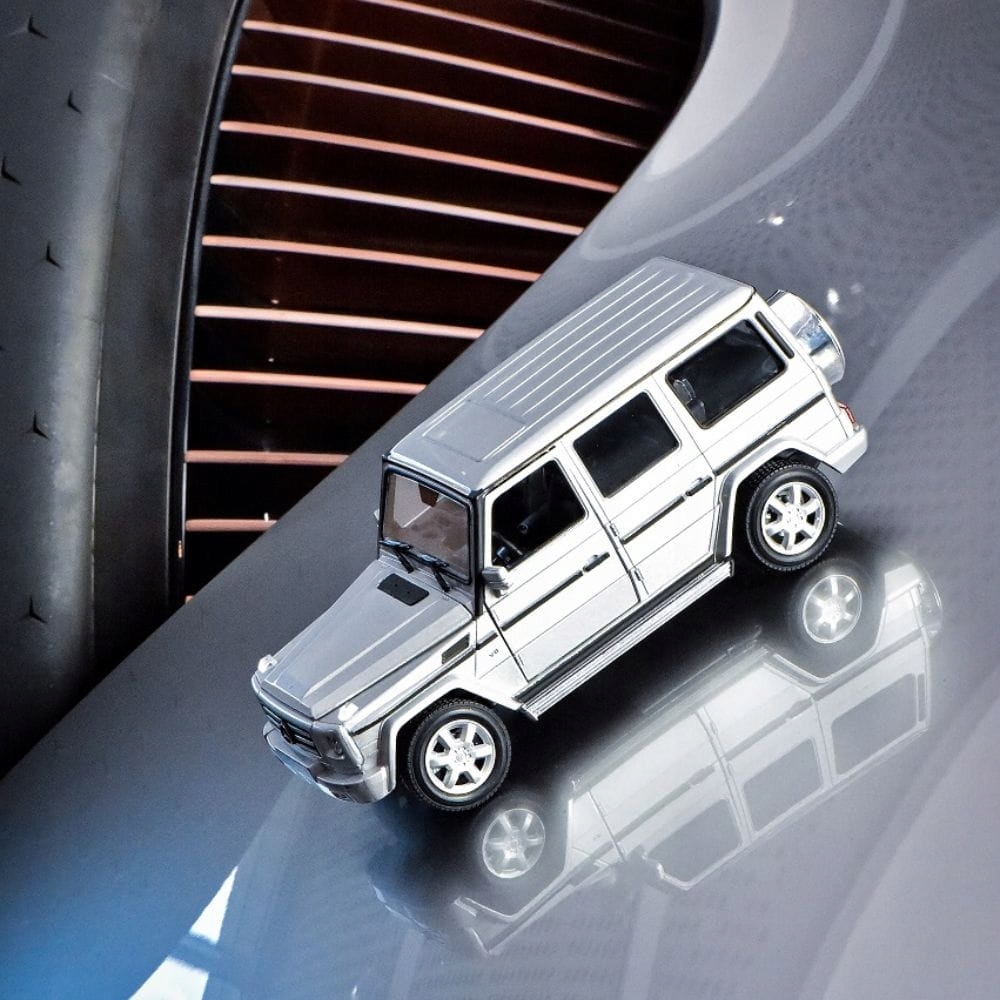 MODELIK MERCEDES-BENZ G-KLASA 1:24 B660575831 Producent Mercedes-Benz OE