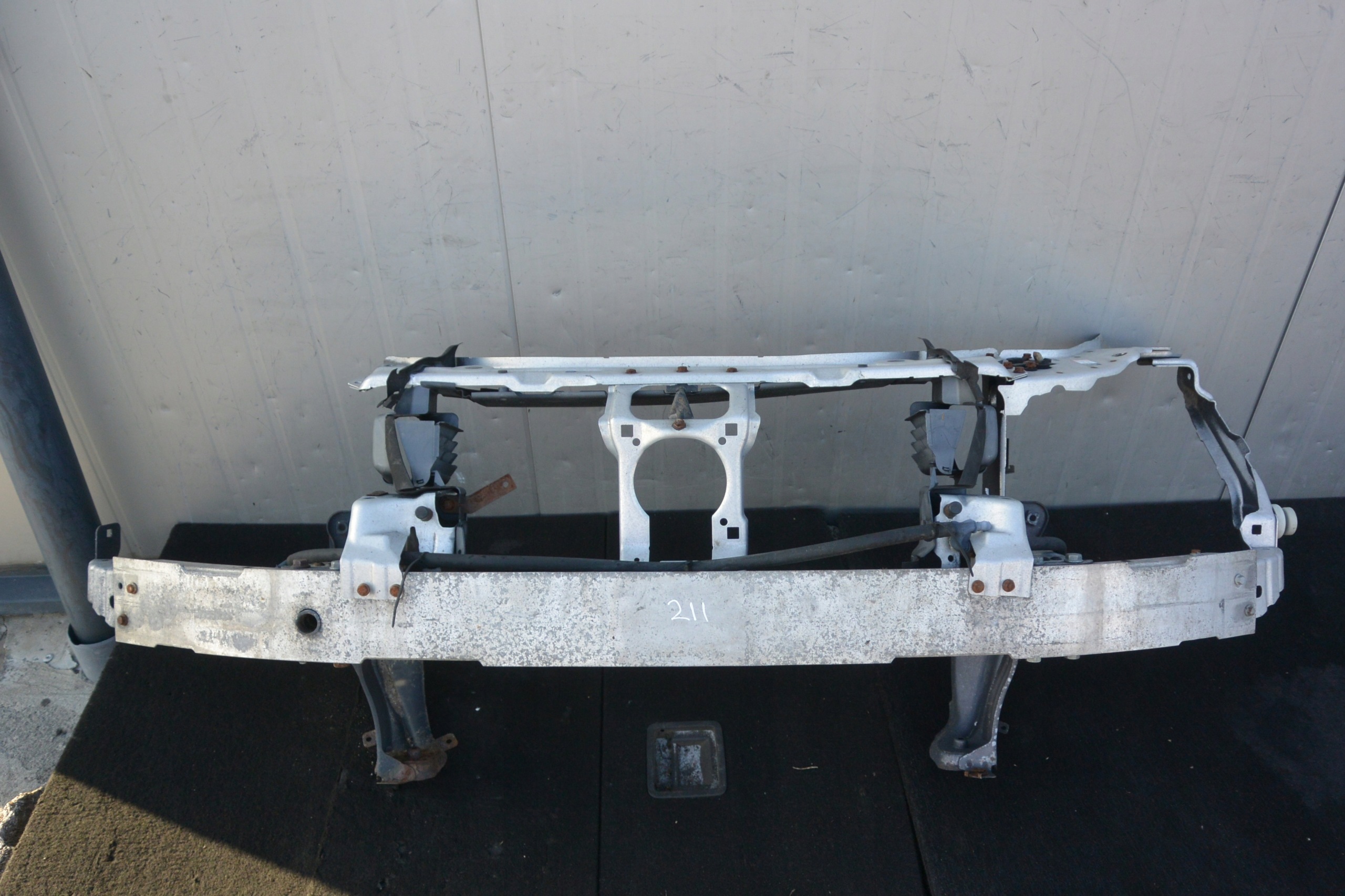 OKULAR left right sider front body wall MERCEDES-BENZ E-KLASA W211
