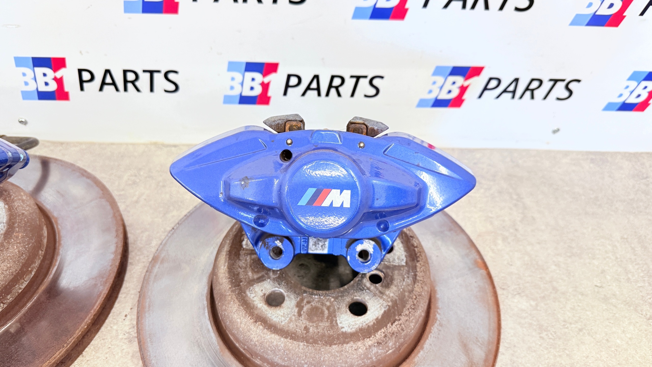 BMW F30 calipers discs HAMULCE 370/345 MPAKIET blue M-PERFORMANCE