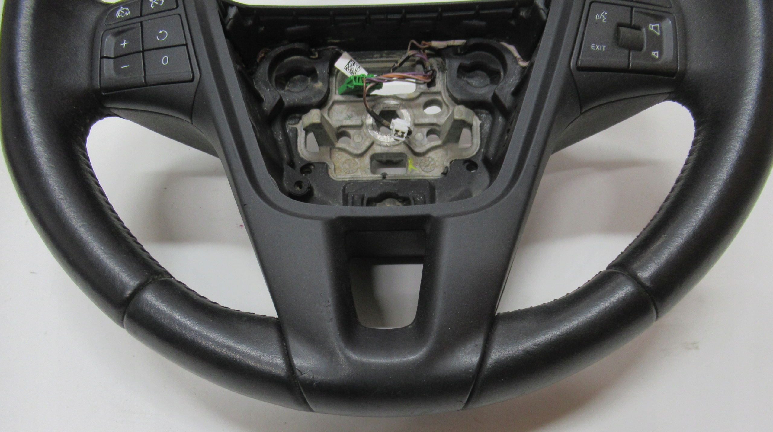 VOLVO V60 S60 II 2016R LIFT KIEROWNICA SKORA BDB Part number KIEROWNICA TROJRAMIENNA SKORA MULTIFUNKCJA TEMEPOMAT