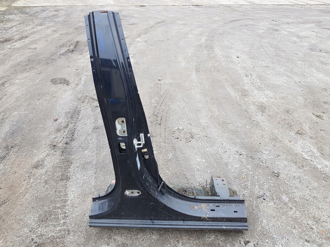 KIA CEED II pillar central threshold right 2012
