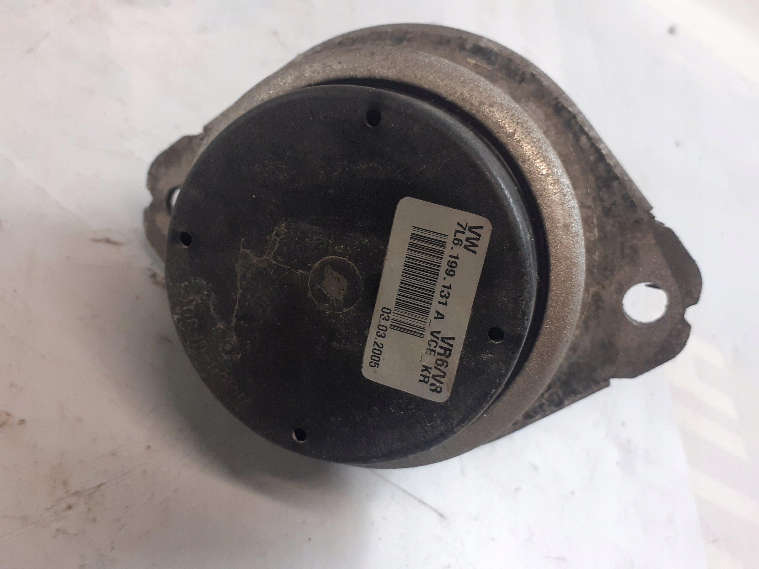 VW TOUAREG engine mount