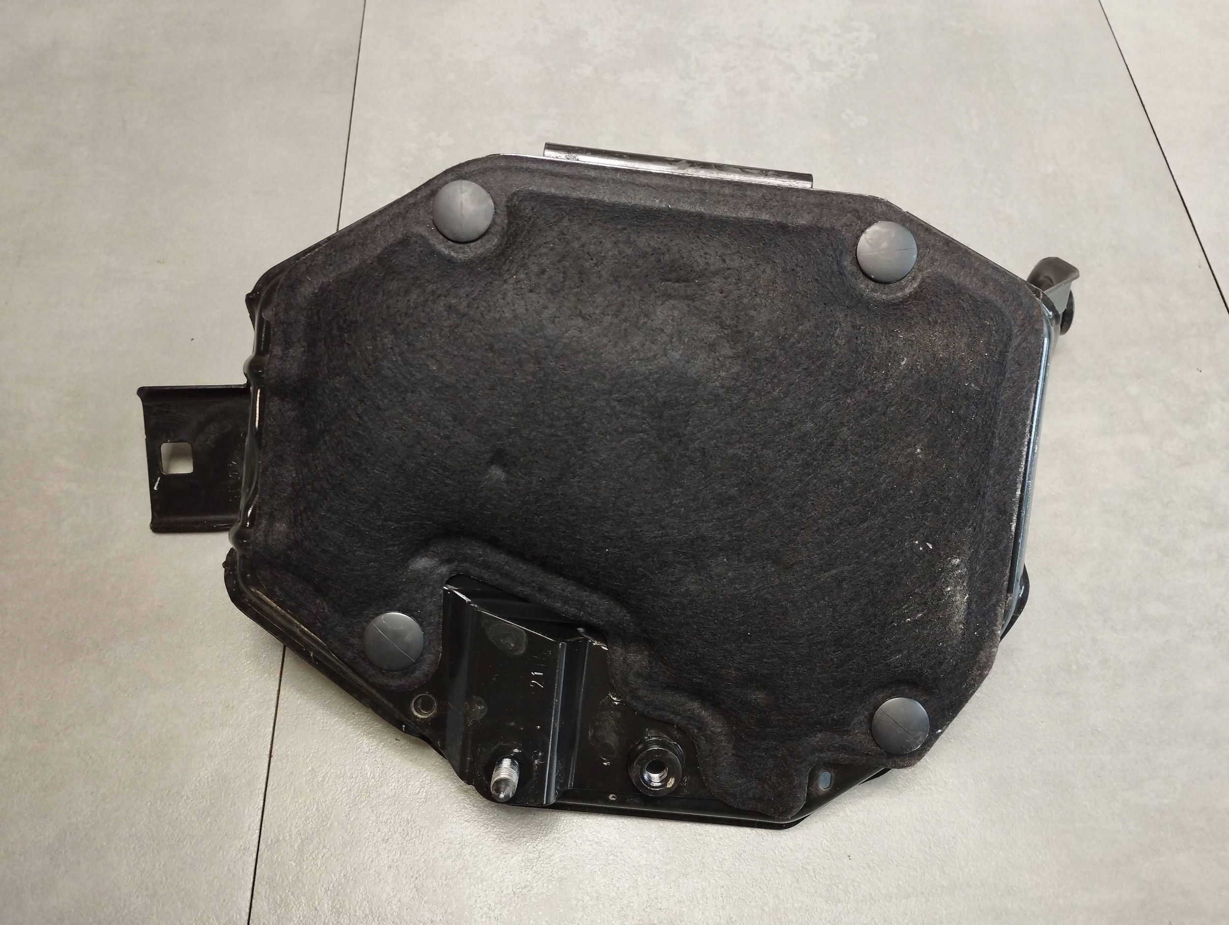 BMW 7 G11 Consolle per batteria 9323630