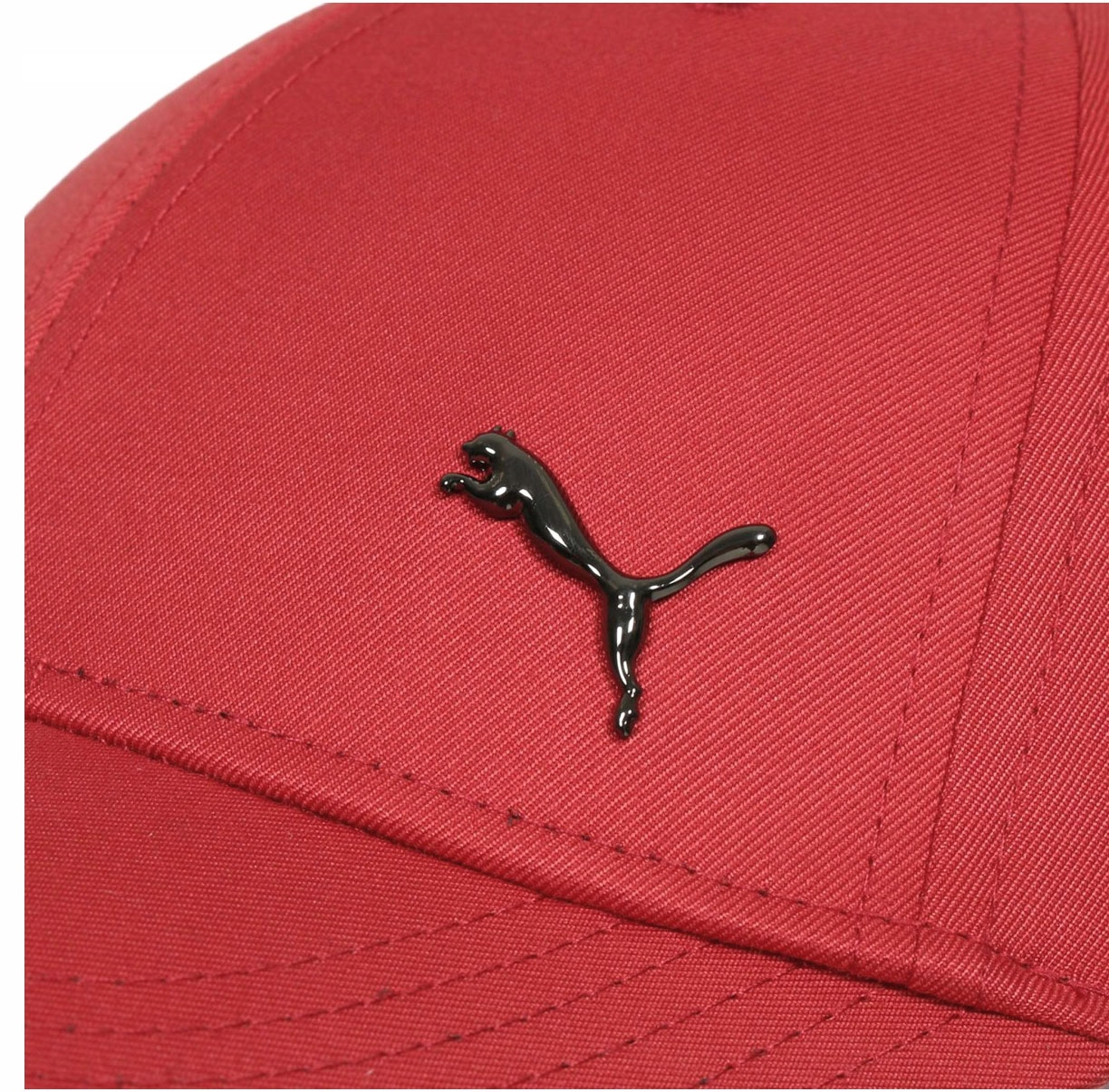 CZAPKA MĘSKA PUMA METAL Z DASZKIEM SWOOSH CZERWONA BEJSBOLÓWKA METALOWE LOG Model Metal Cat