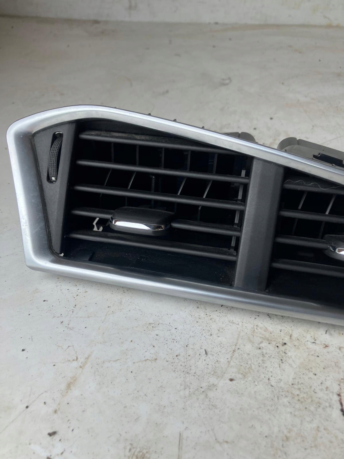 grid air conditioning devices central CITROEN C4 II B7 9676609977