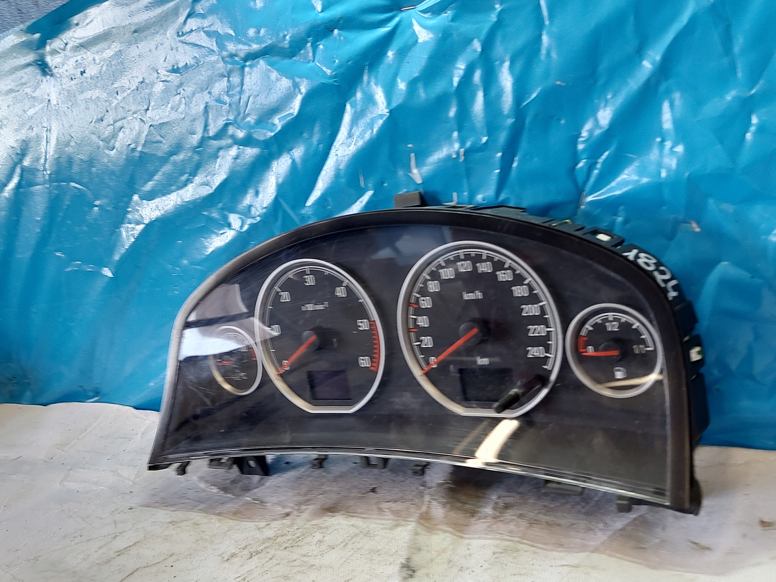 dials clock VECTRA C 3.0 CDTI 13186698EJ
