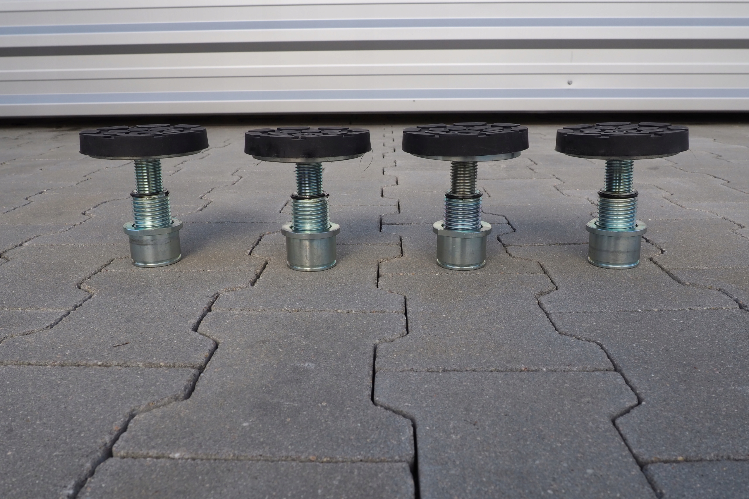 Подставка адаптер двухколонный подъемник резина