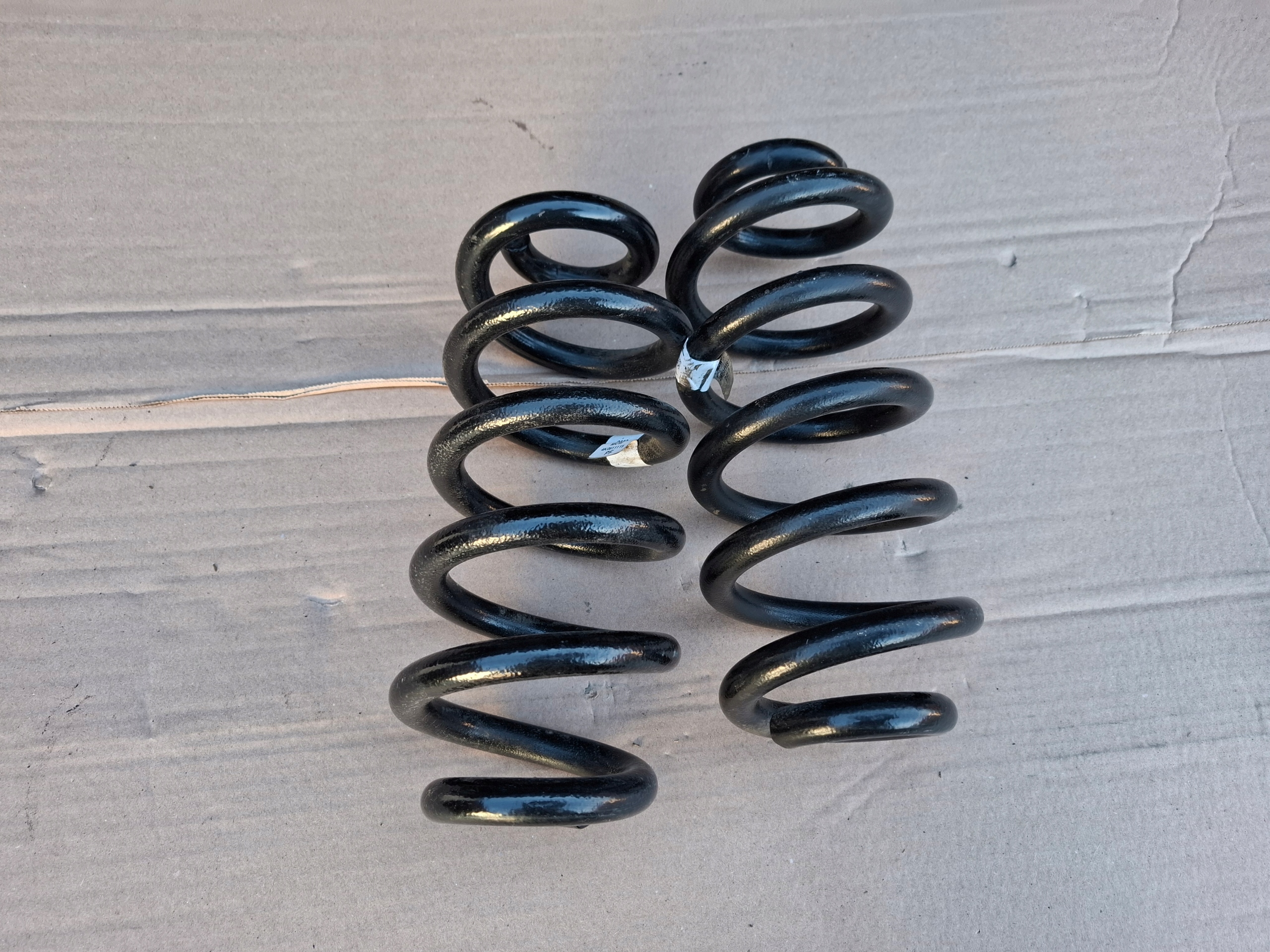 Audi RS6 C8 2023 left right spring rear springing