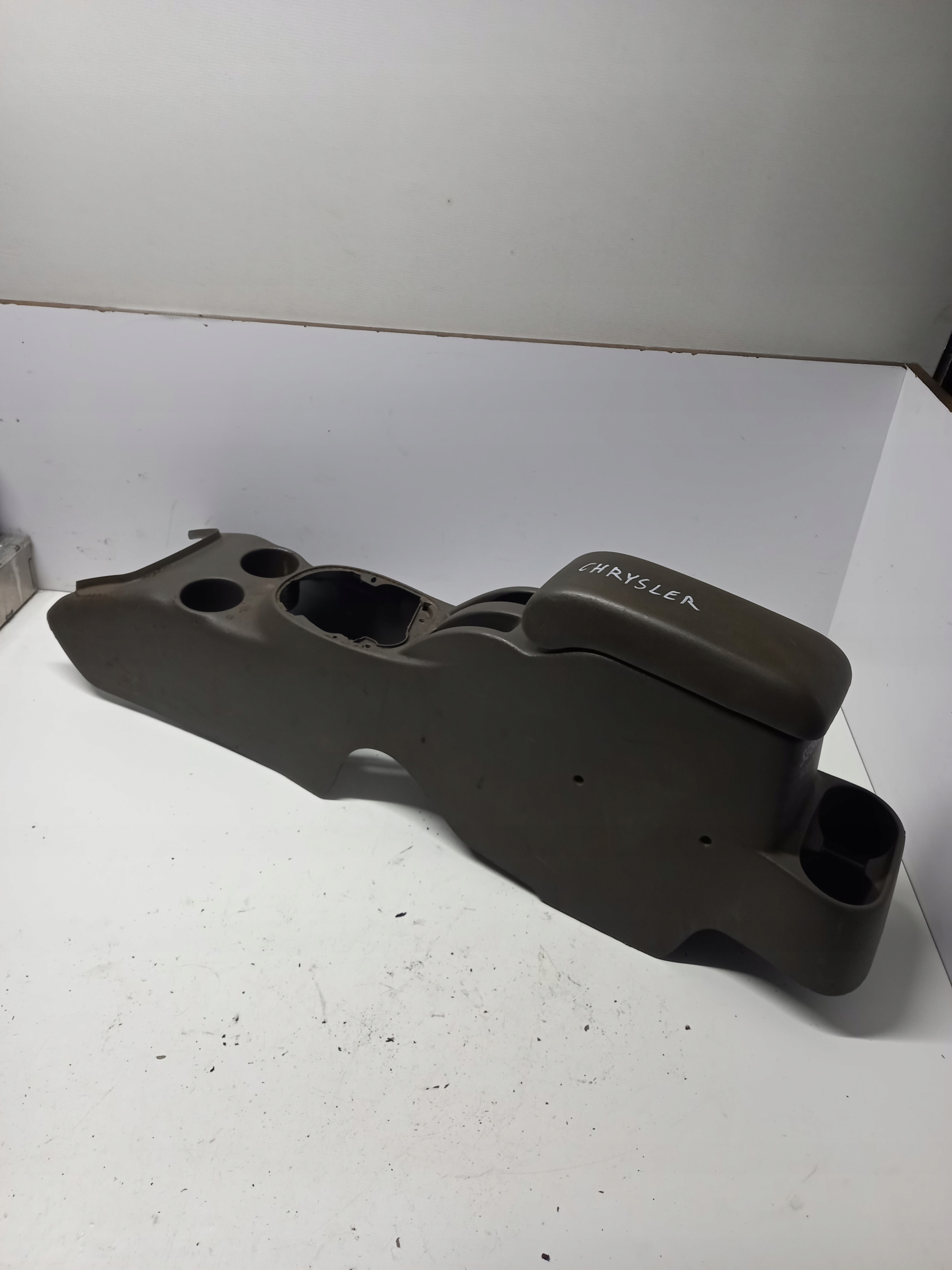 ЦЕНТРАЛЬНЫЙ ПОДЛОКОТНИК CHRYSLER SEBRING II