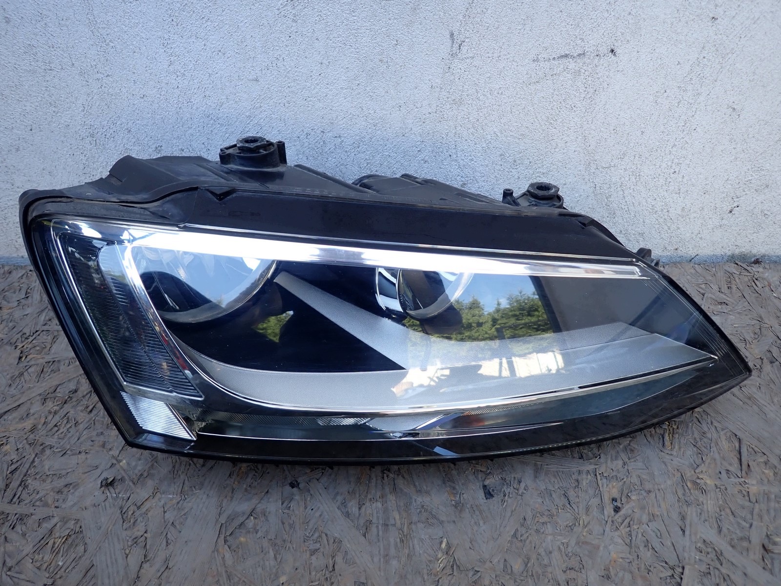 light right front front VW JETTA IV 5C 5C6 2010- 5C7941006A 157