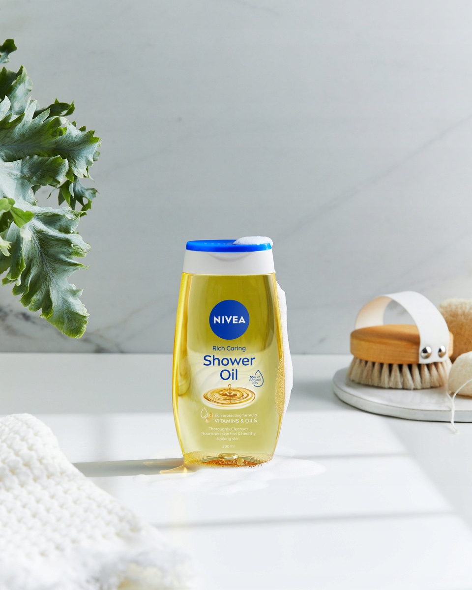 Olejek pod prysznic NIVEA Natural Oil 200ml Waga produktu z opakowaniem jednostkowym 0.21 kg