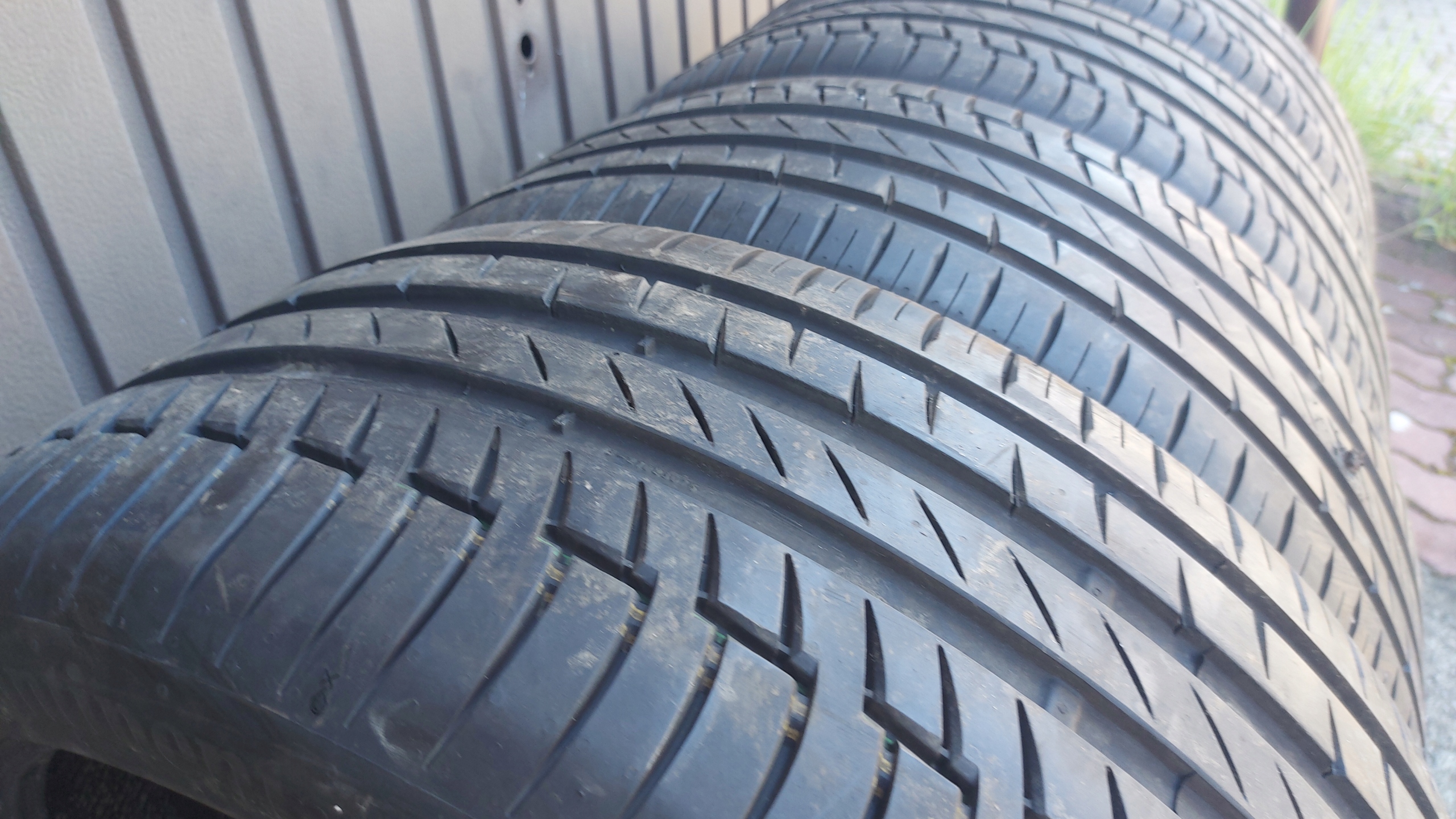 CONTINENTAL PREMIUMCONTACT 6 245/40R20 tyres summer 7mm