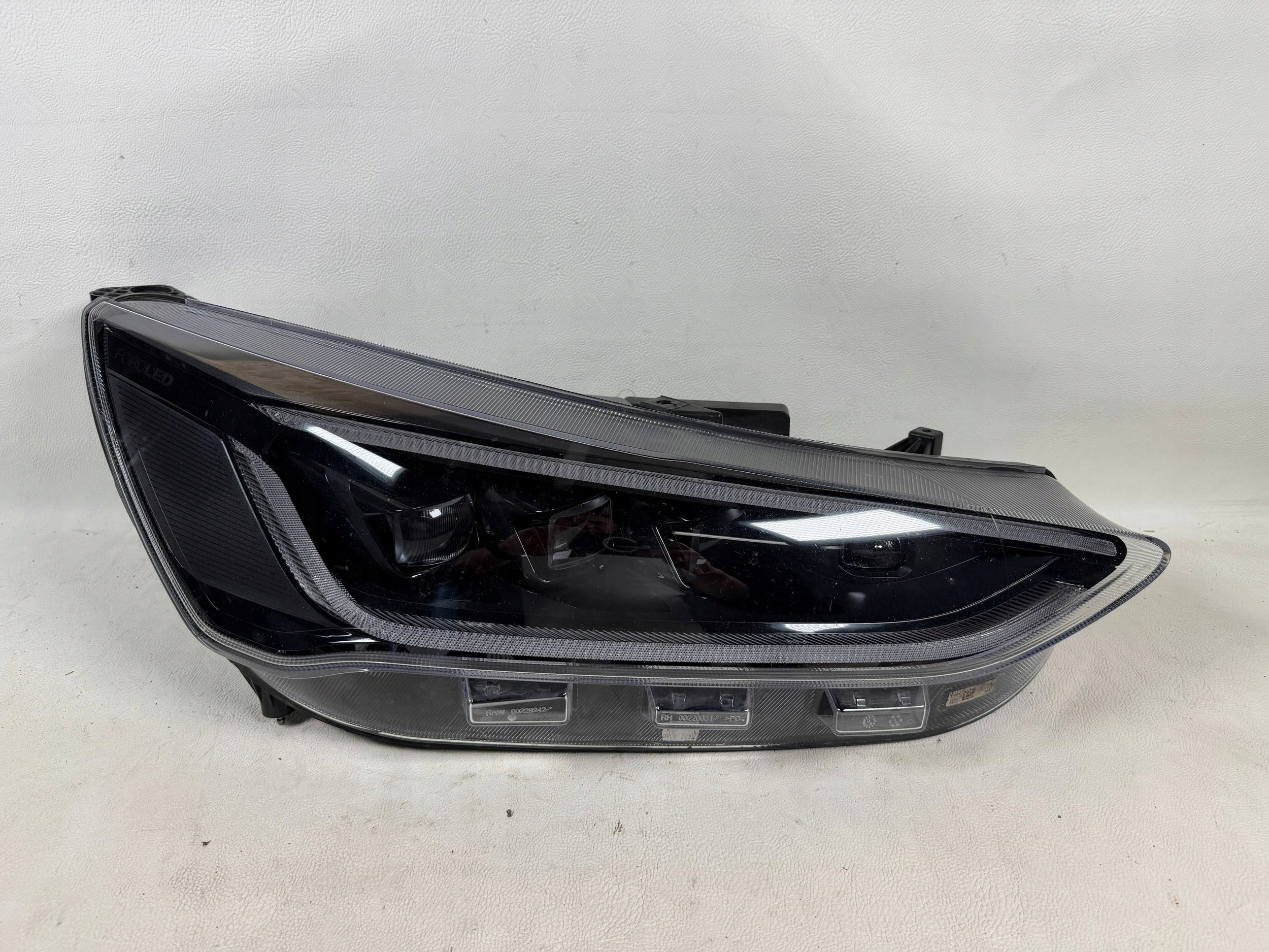 Ford Focus Mk4 Mk-4 Lift 23- light right front front