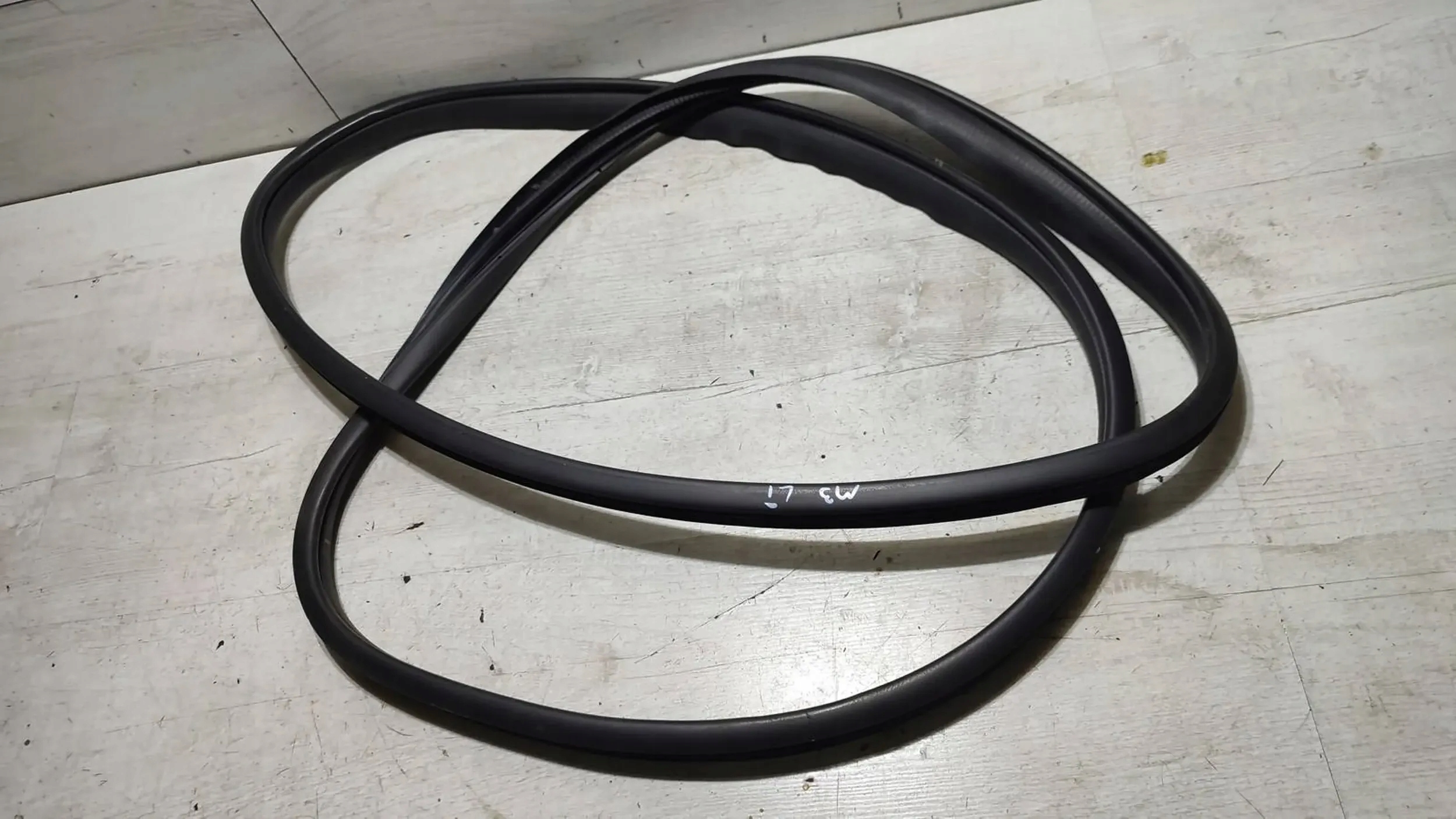 Mazda 3 III BM 17r heck Seite links Dichtsatz Tür
