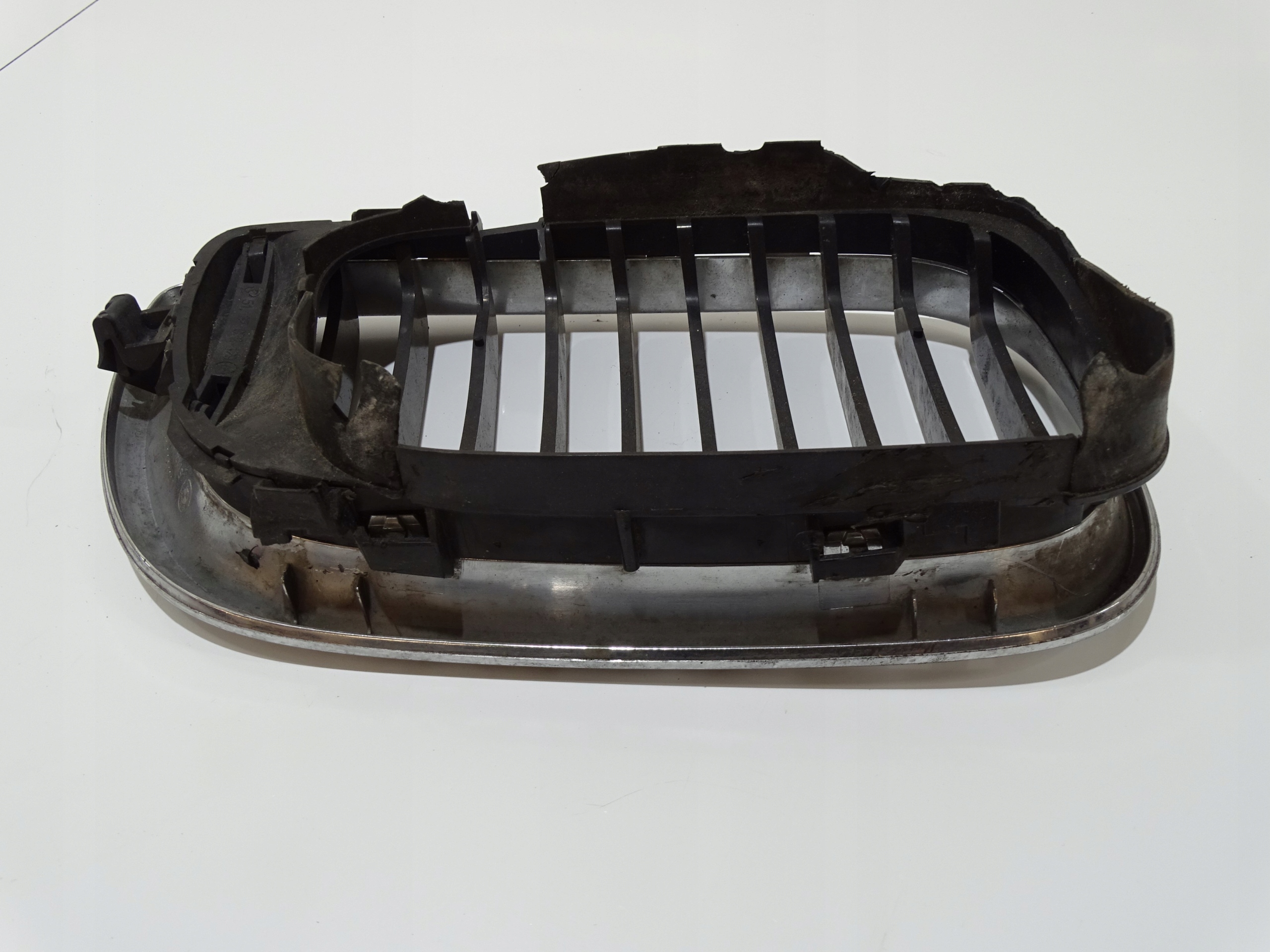 maszk NERKI hűtőrács BMW E46 OE 7072130 (4642522)
