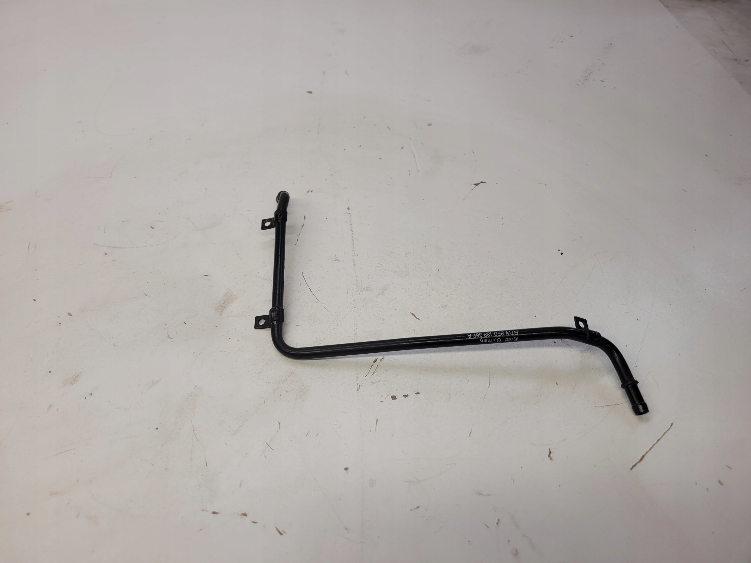 CRIJEVO VODE CIJEV AUDI A4 B6 B7 1.8 TURBO 8E0133367A