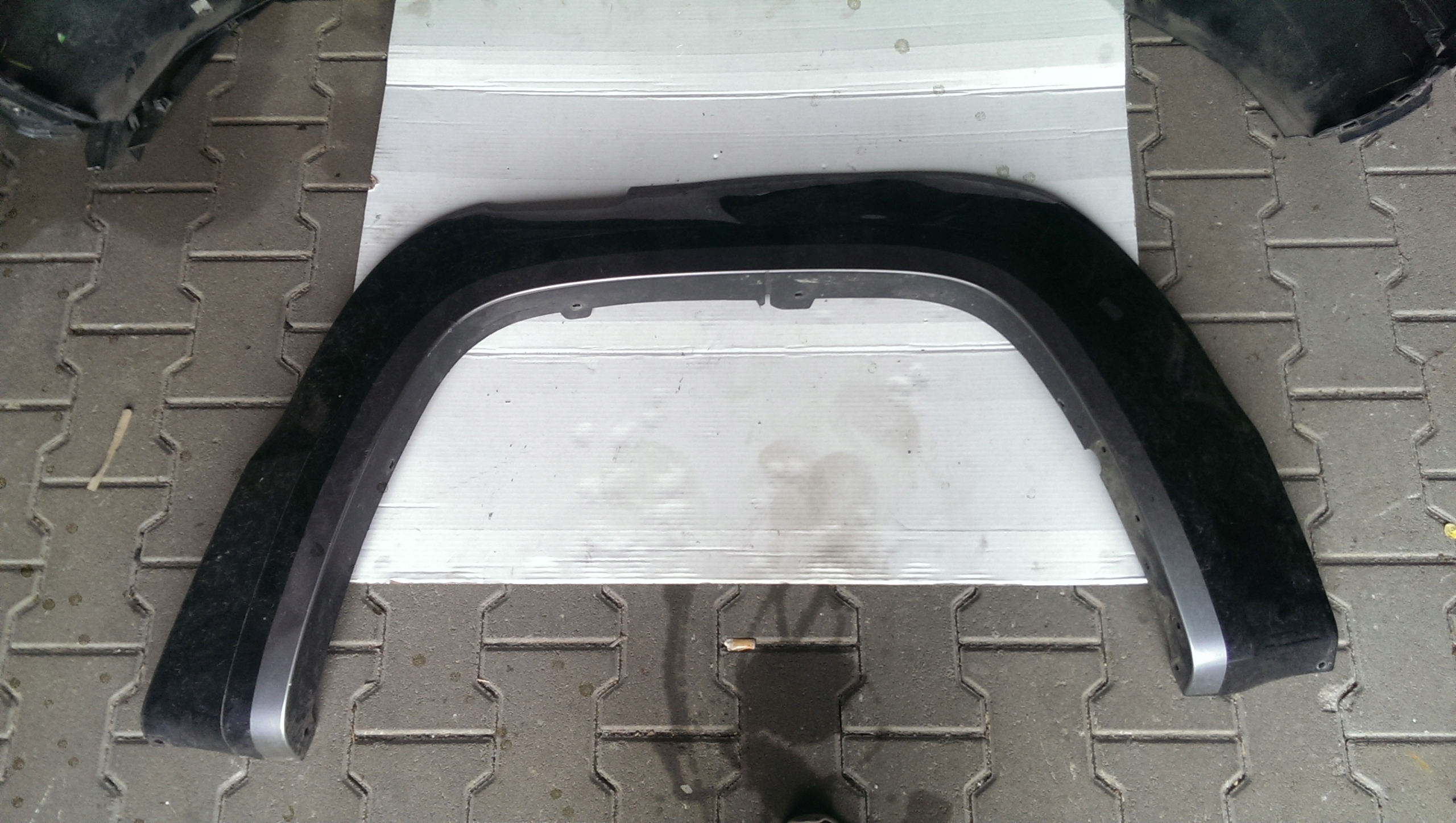 Volkswagen OEhh853817 накладка крила срібний