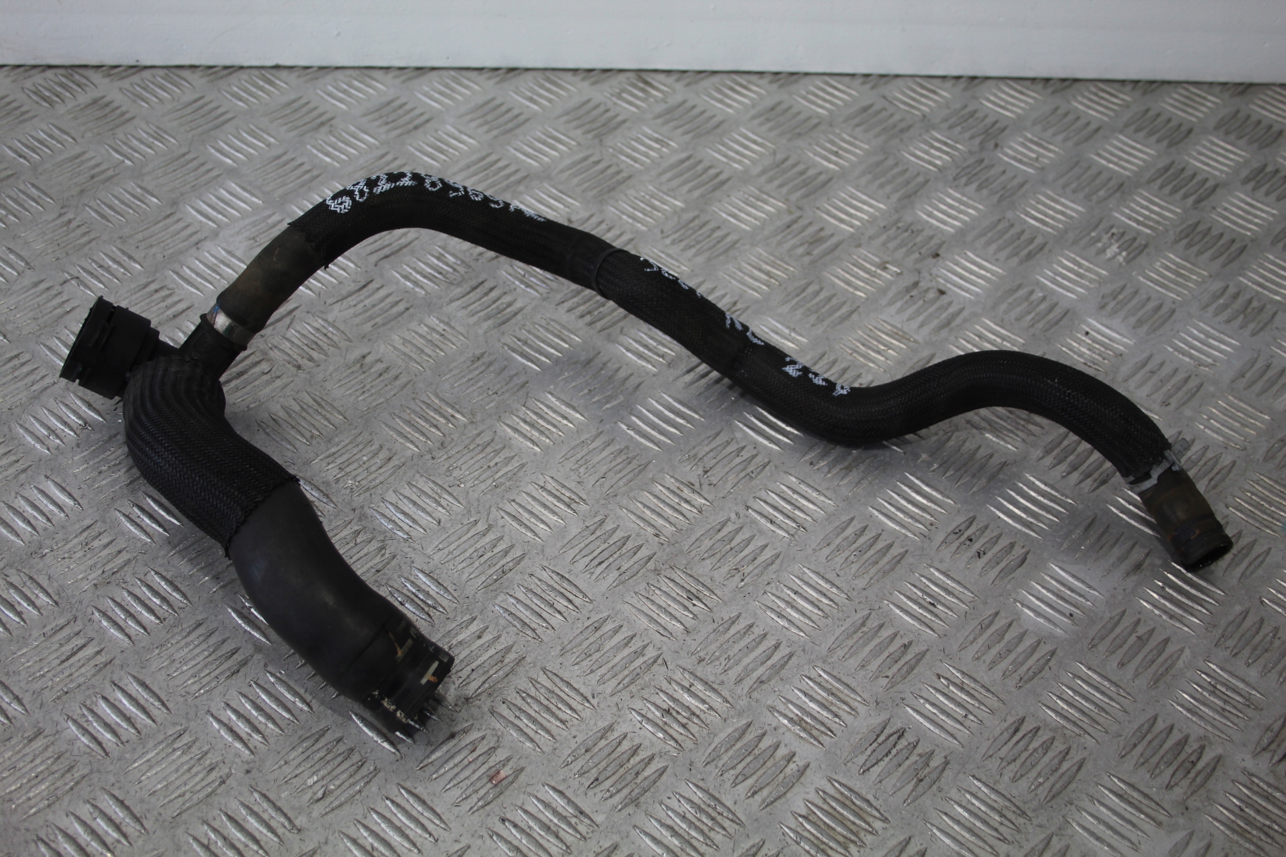crijevo prijenos vode JEEP CHEROKEE KL 68228969AC