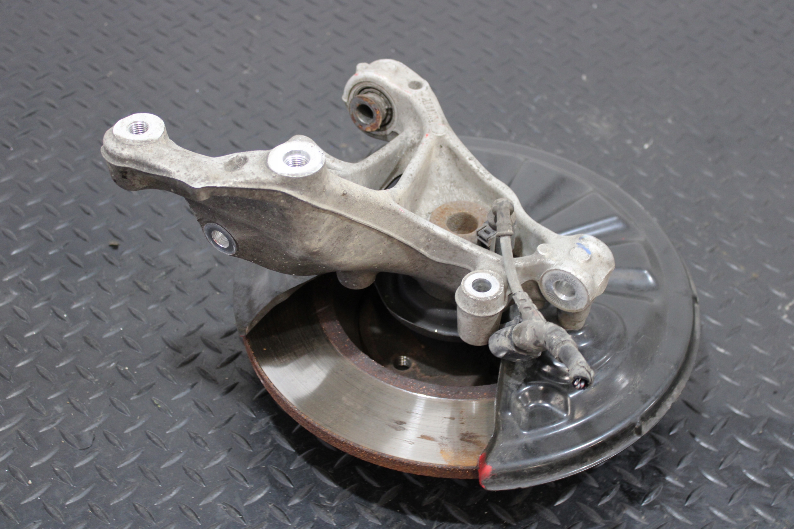 swing left rear part AUDI Q3 II 2 83A 3Q0505435L