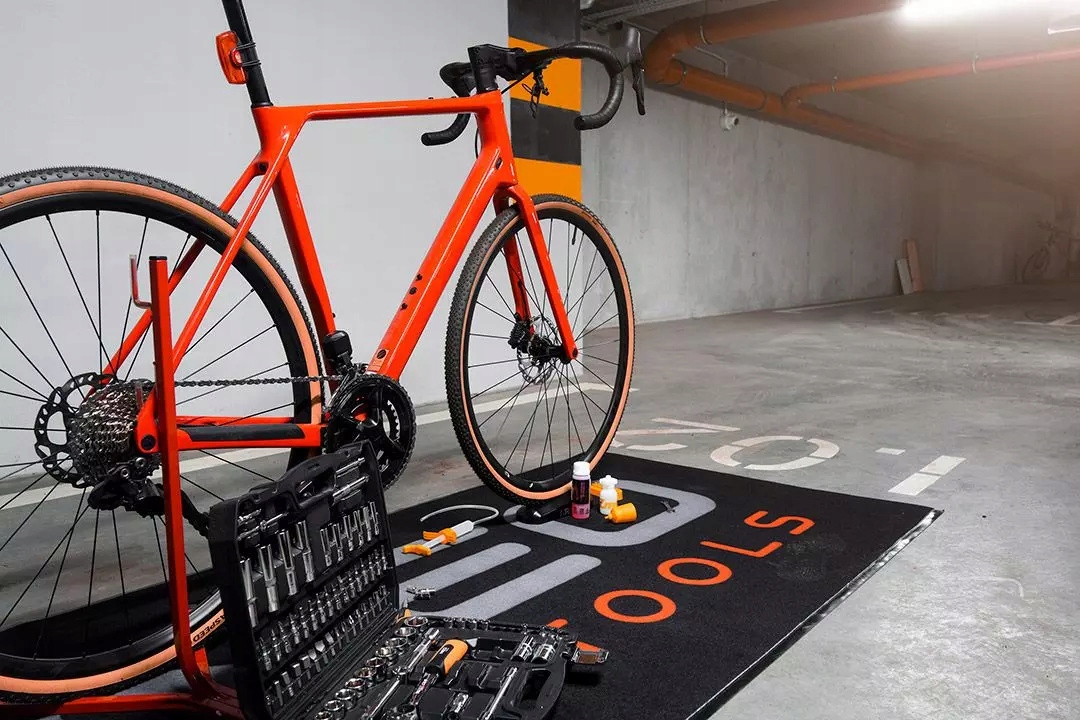 MATA SERWISOWA ŚRODOWISKOWA MOTOCYKL ROWER POD SAMOCHÓD 200X100 CM Kod producenta 5907558499865