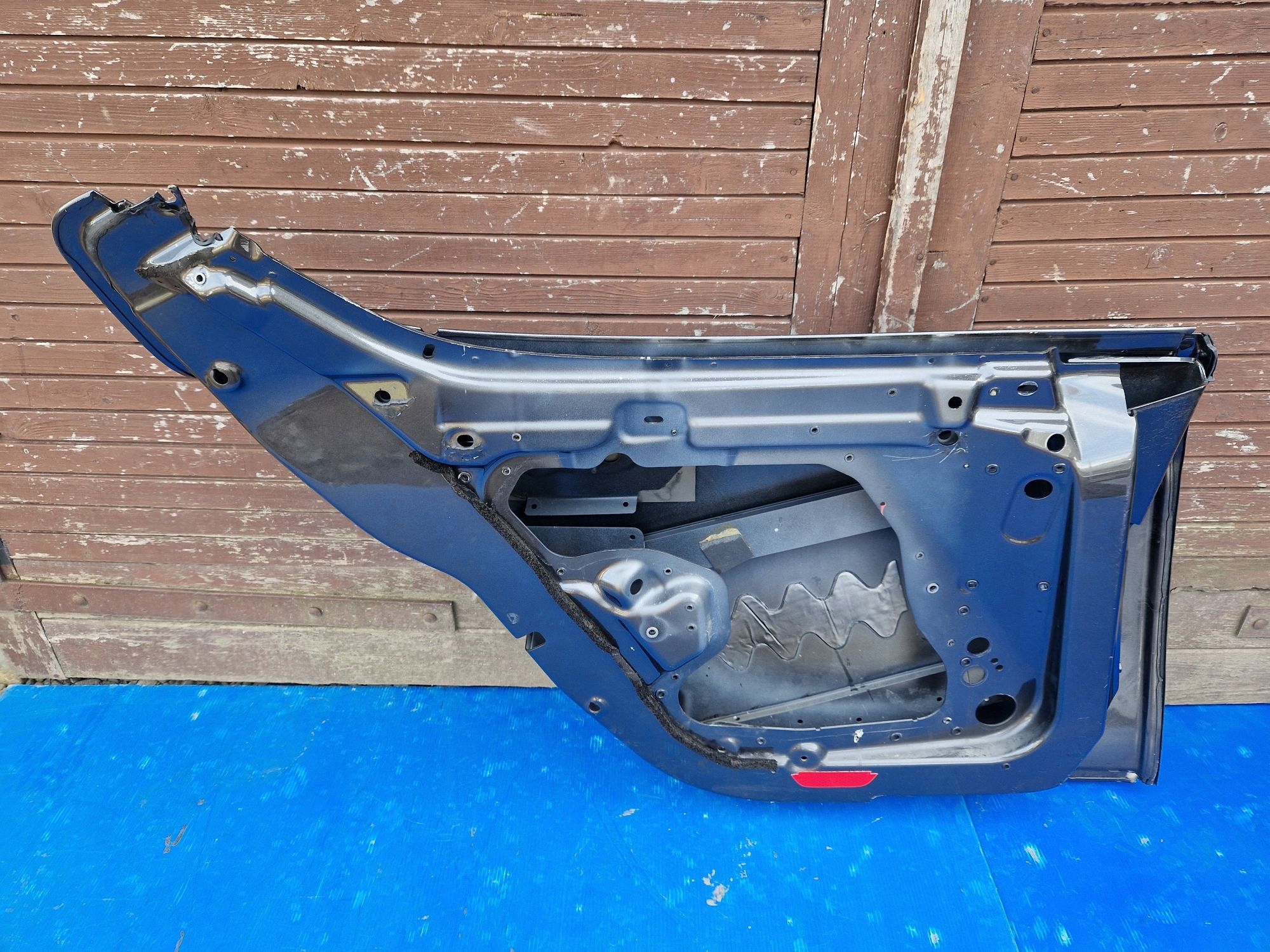 door left rear. ASTON MARTIN RAPIDE 2010R->