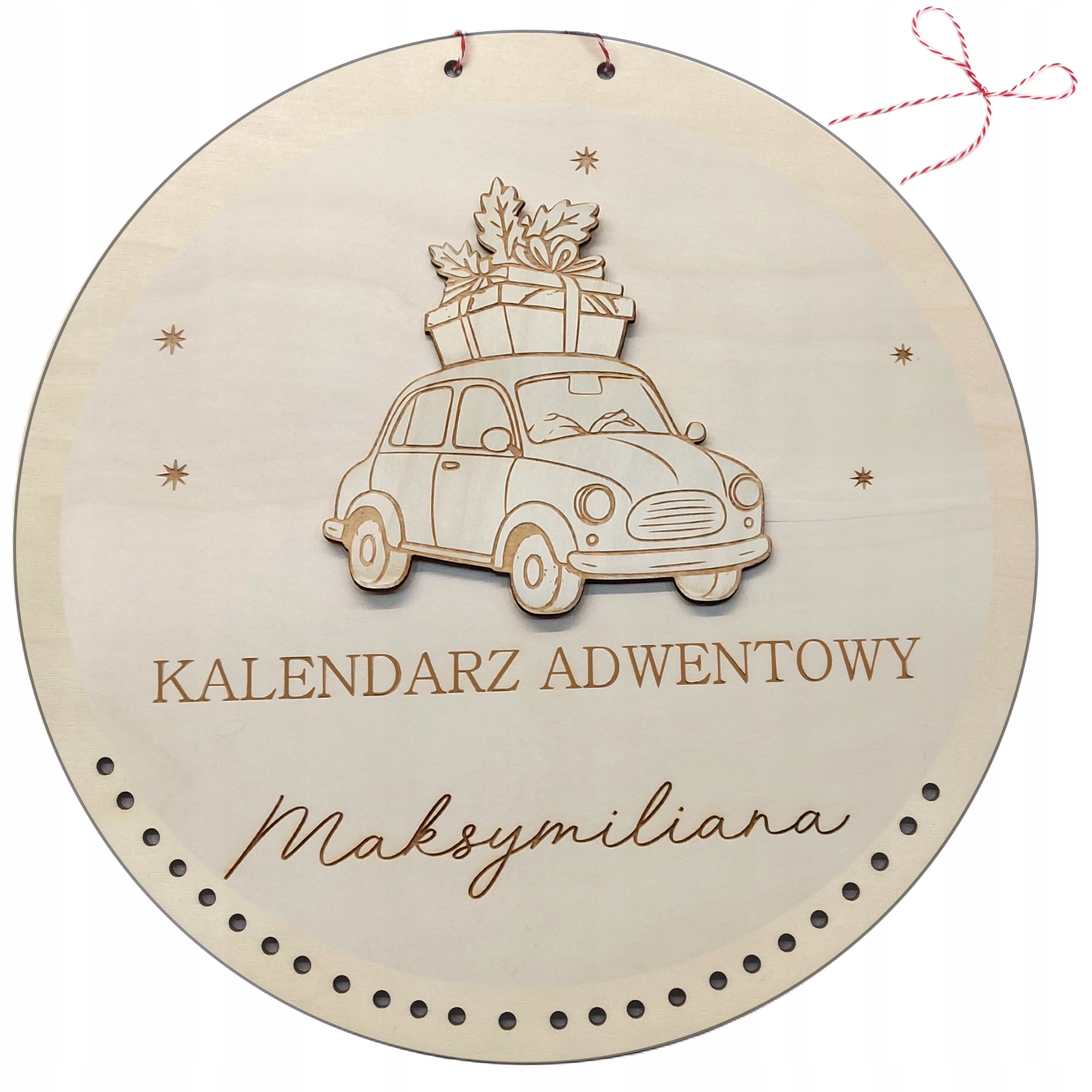 Dřevěný Adventní Kalendář Základna Cedulka Auto S Jménem Dítěte