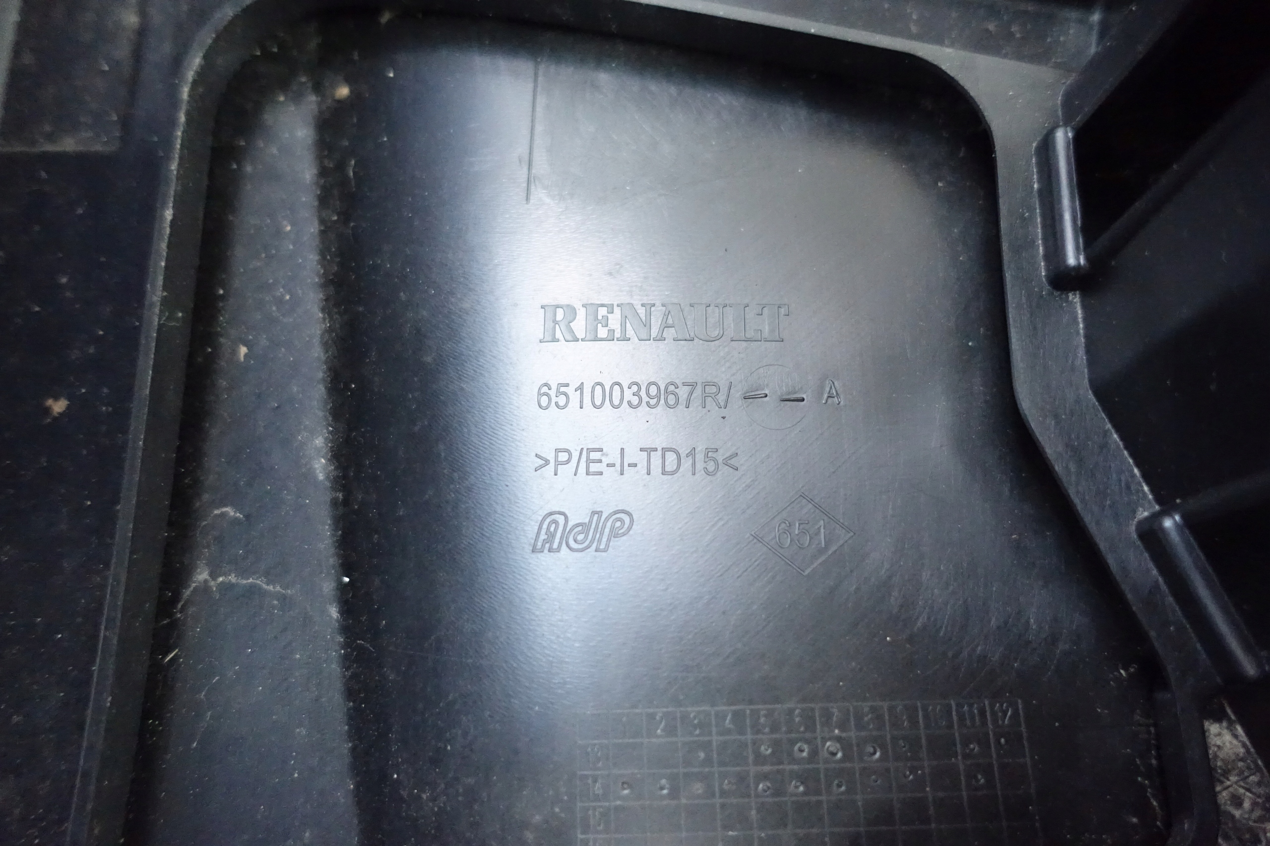 RENAULT TWINGO III 2014- Capot 651003967R