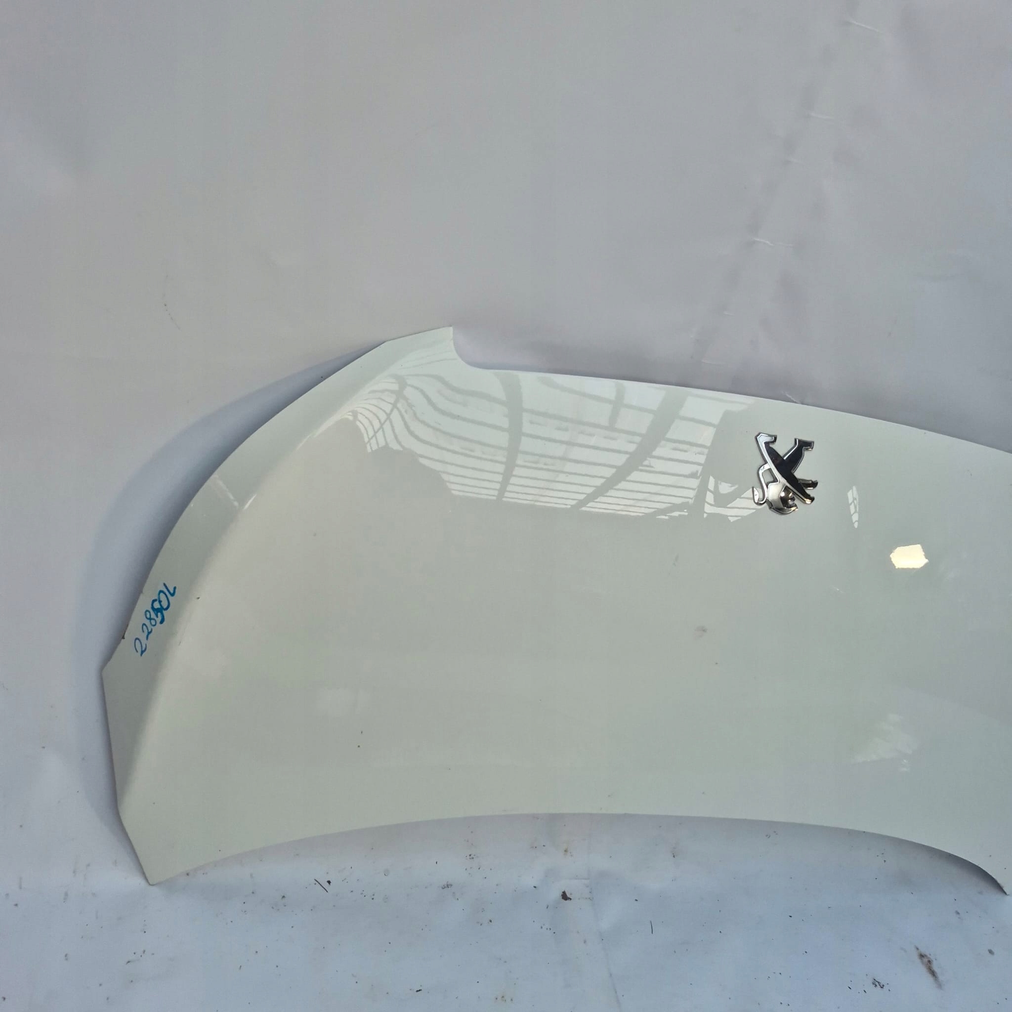 PEUGEOT 108 14- bonnet
