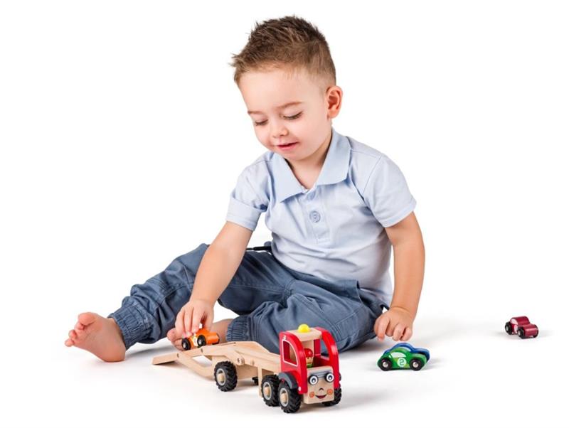 Drewniana Laweta z 4 wyścigówkami Materiał drewno