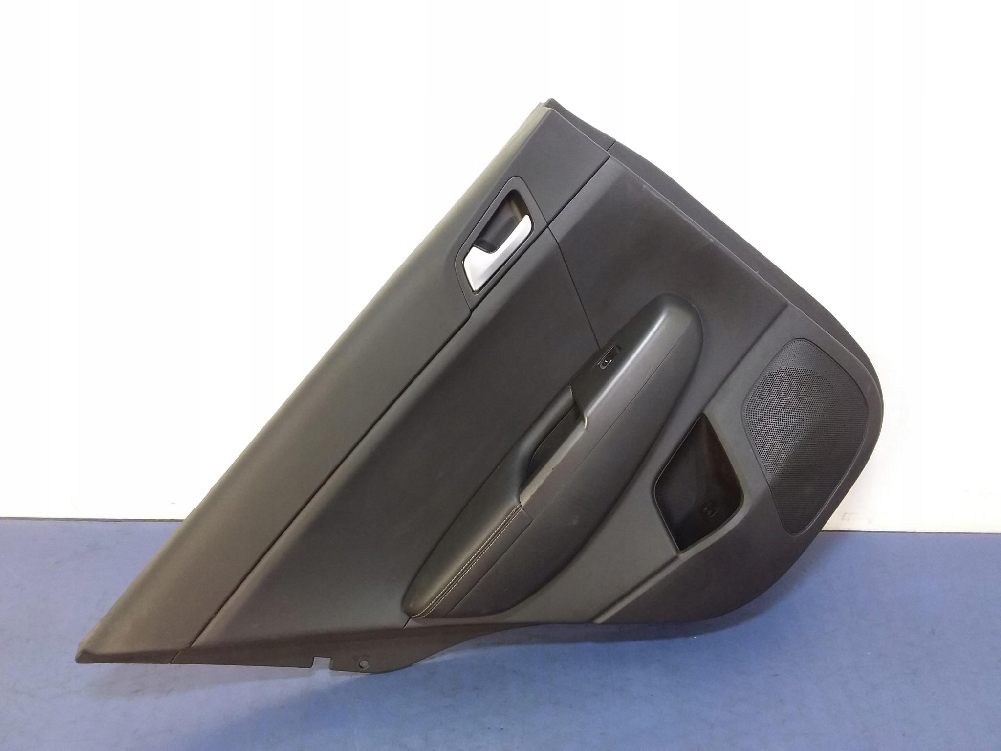 KIA SPORTAGE IV бекон Двері задня ліва 83370-F1000