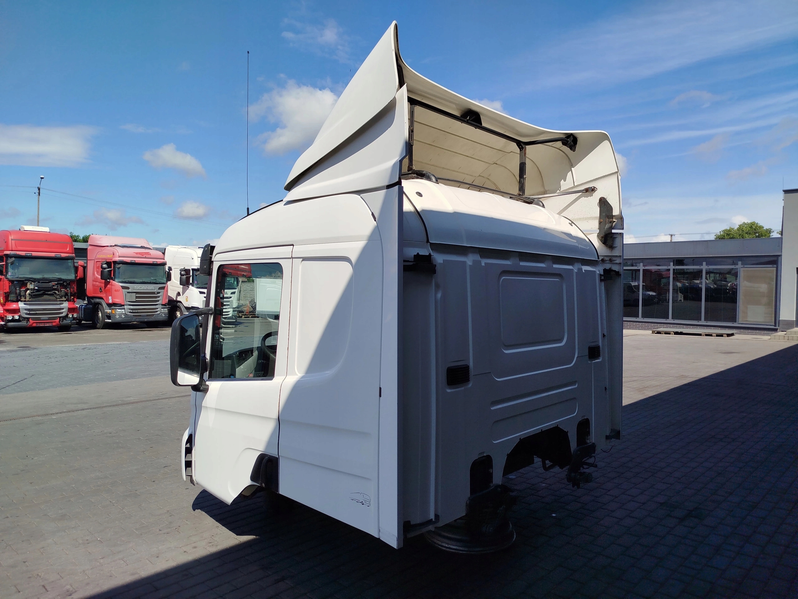 KABINA SCANIA CP 19 Kolor biały
